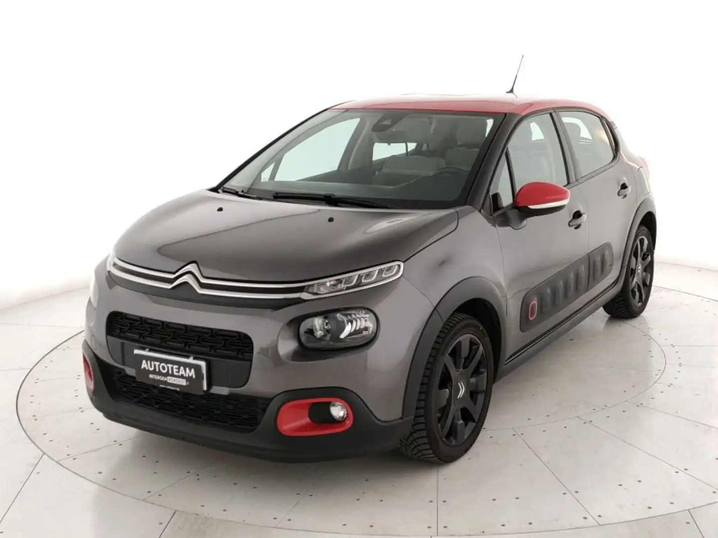 Citroen C3 1.5 bluehdi Shine s&s 100cv 5m Grijs - 1