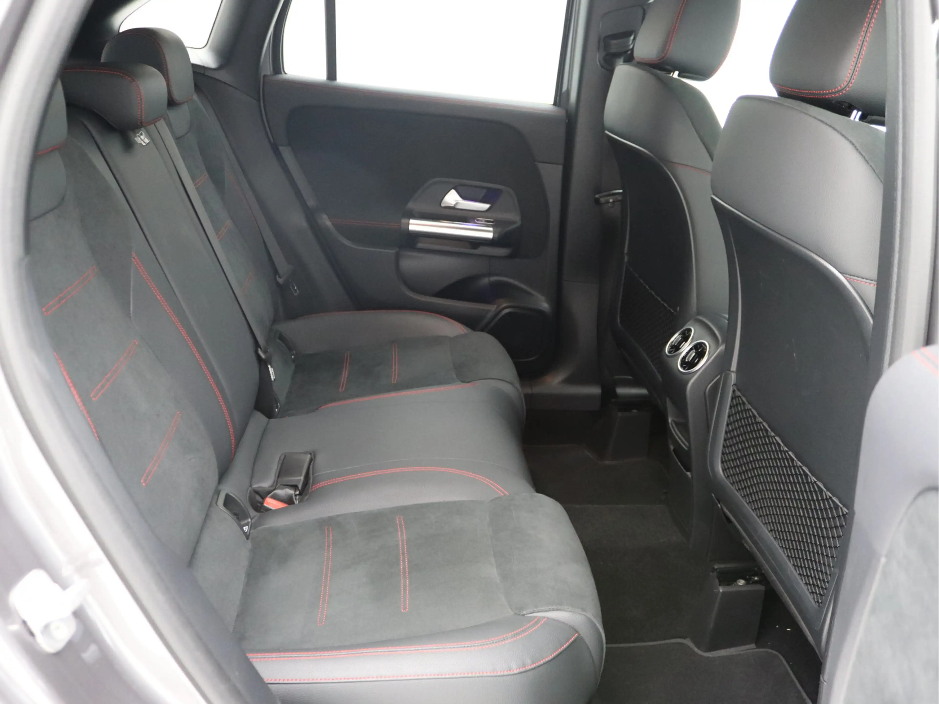 Mercedes-Benz GLA 250 4MATIC AMG Memory, 360° Camera, Sfeer, Carplay — photo 12