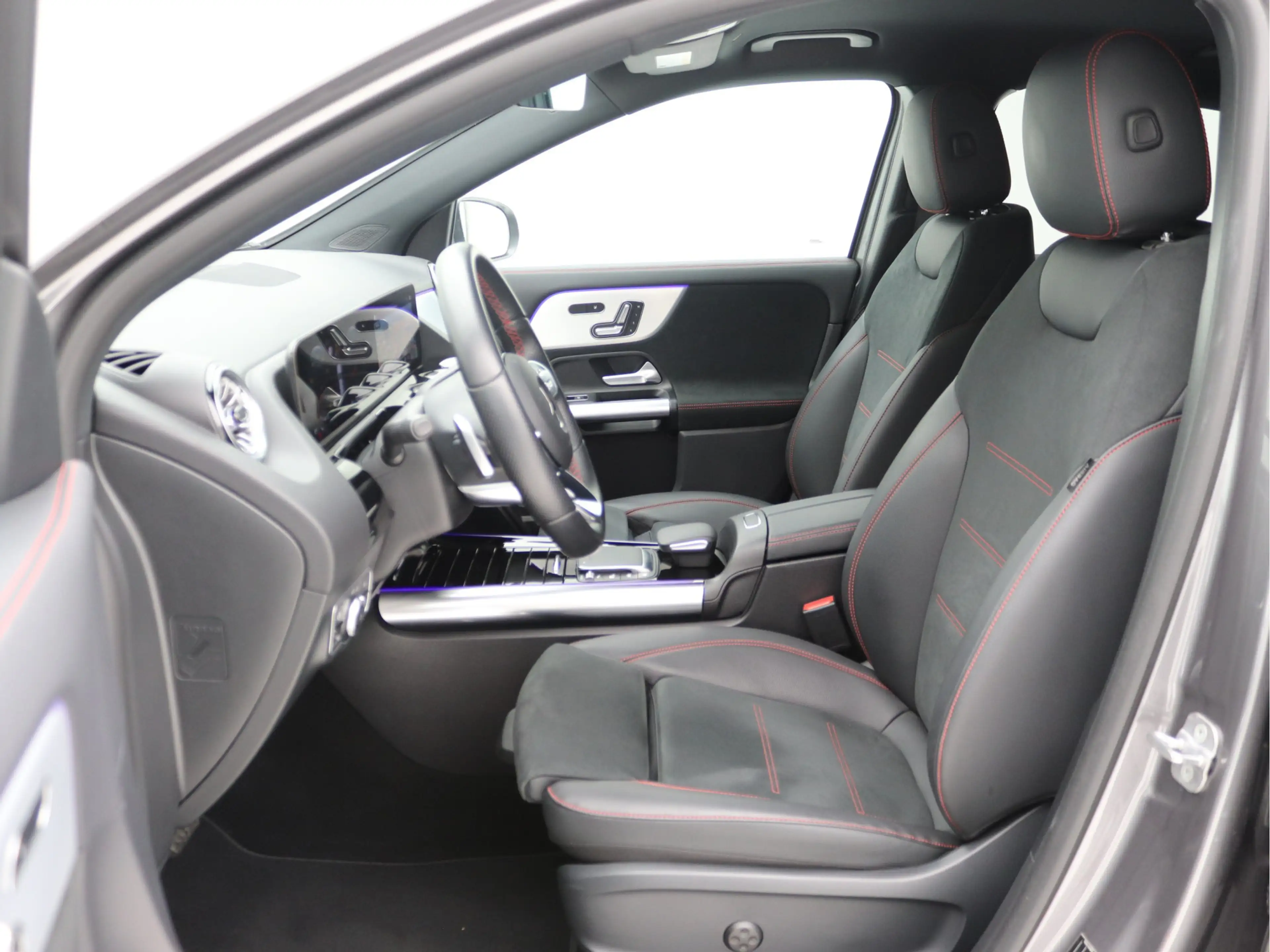 Mercedes-Benz GLA 250 4MATIC AMG Memory, 360° Camera, Sfeer, Carplay — photo 9