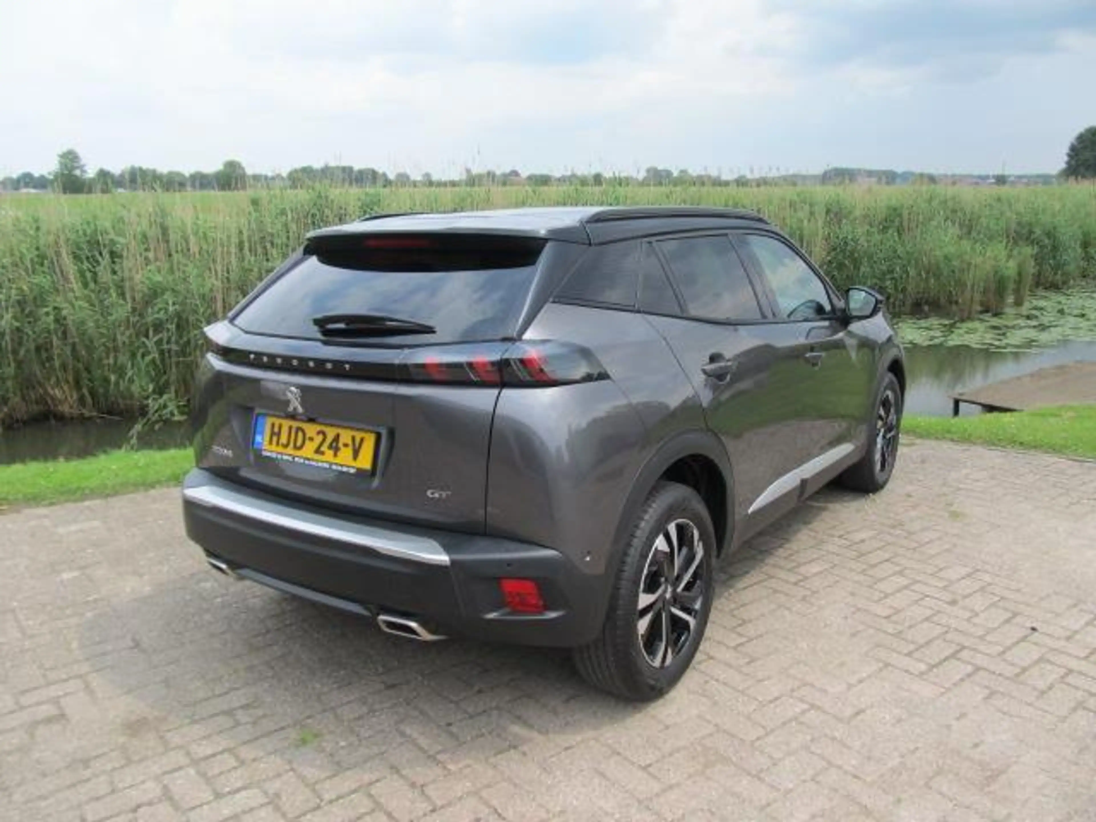 Peugeot 2008 1.2 PureTech GT-line 130pk Automaat — photo 4