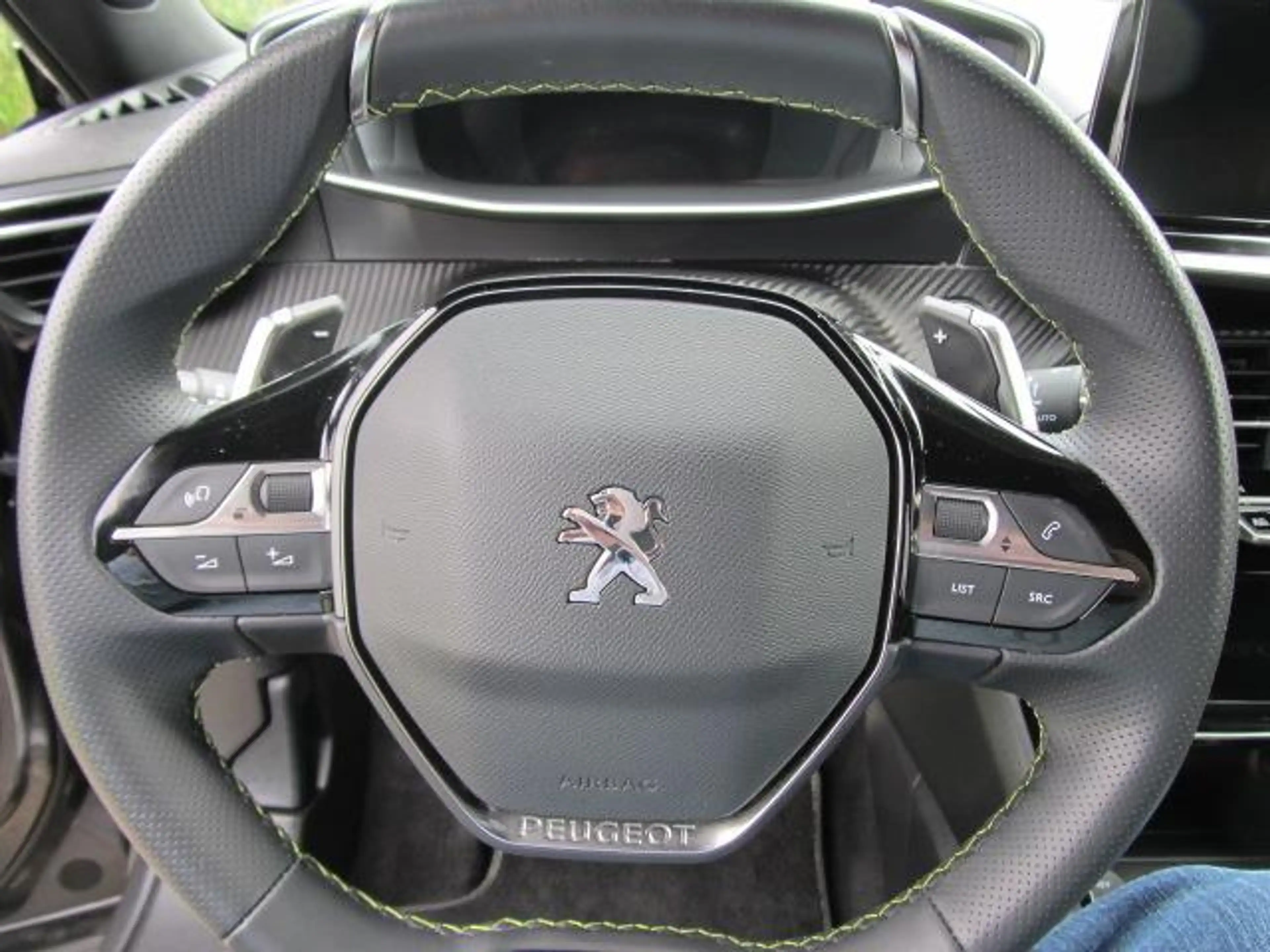 Peugeot 2008 1.2 PureTech GT-line 130pk Automaat — photo 13