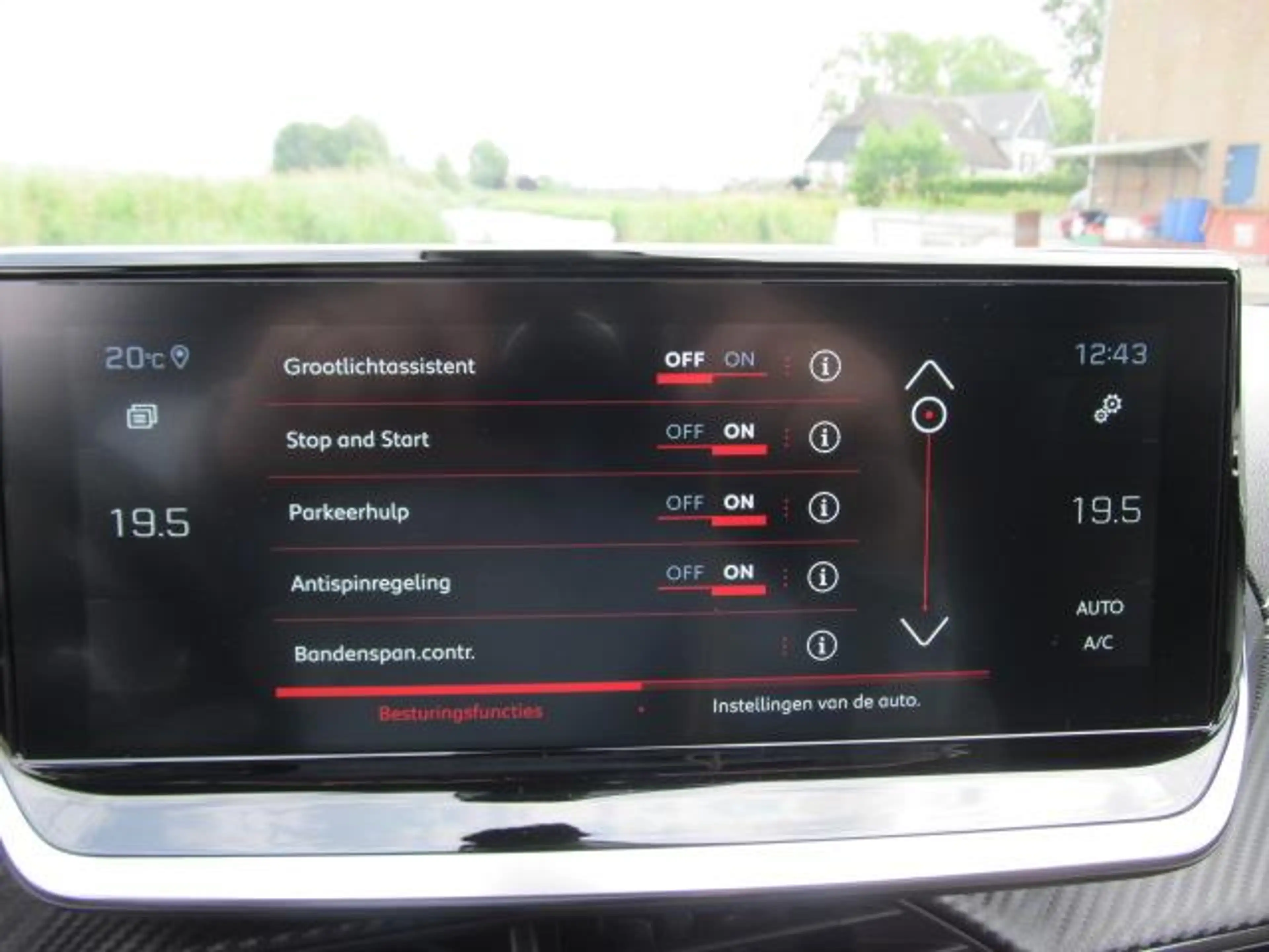 Peugeot 2008 1.2 PureTech GT-line 130pk Automaat — photo 15