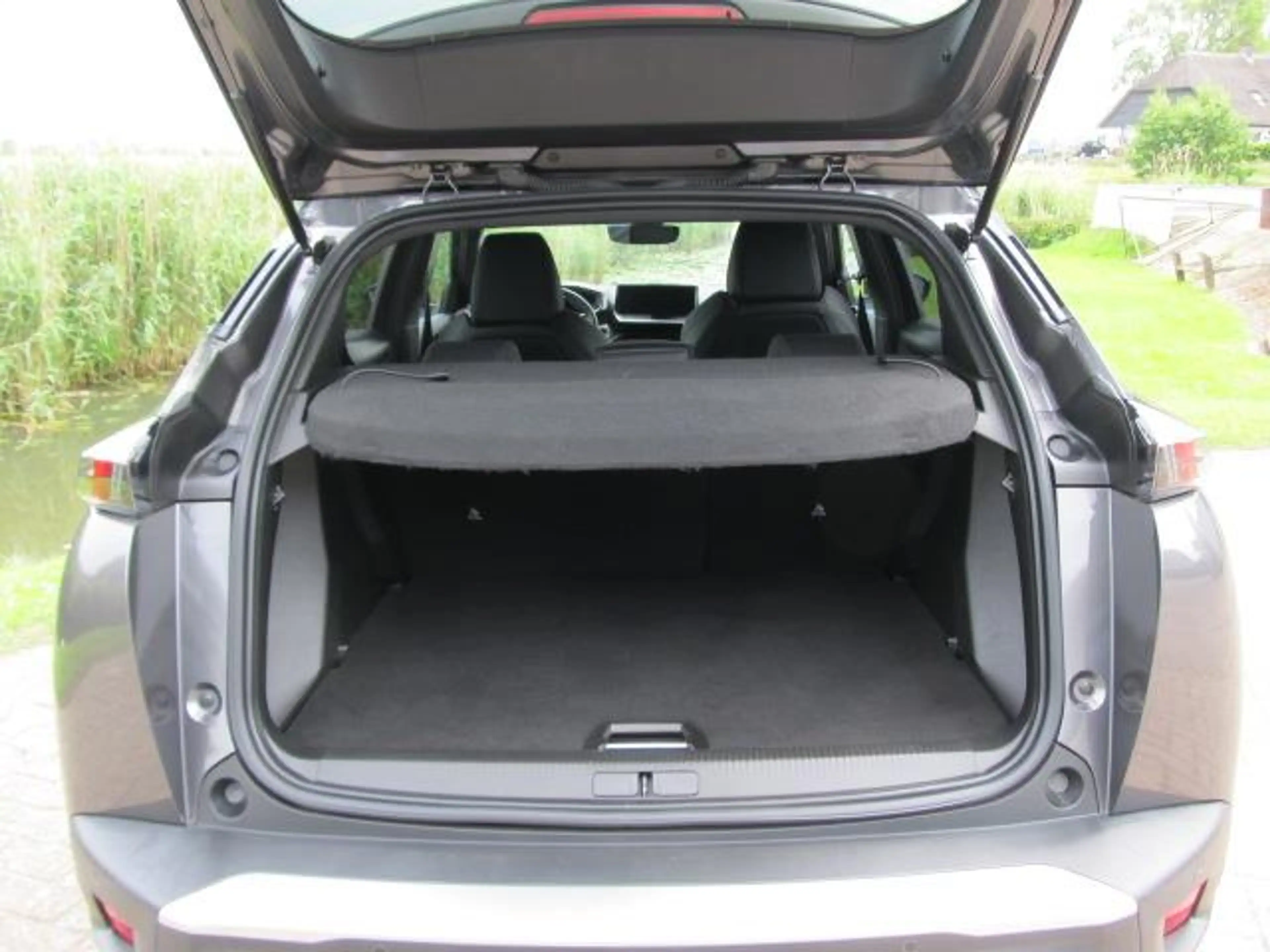 Peugeot 2008 1.2 PureTech GT-line 130pk Automaat — photo 12