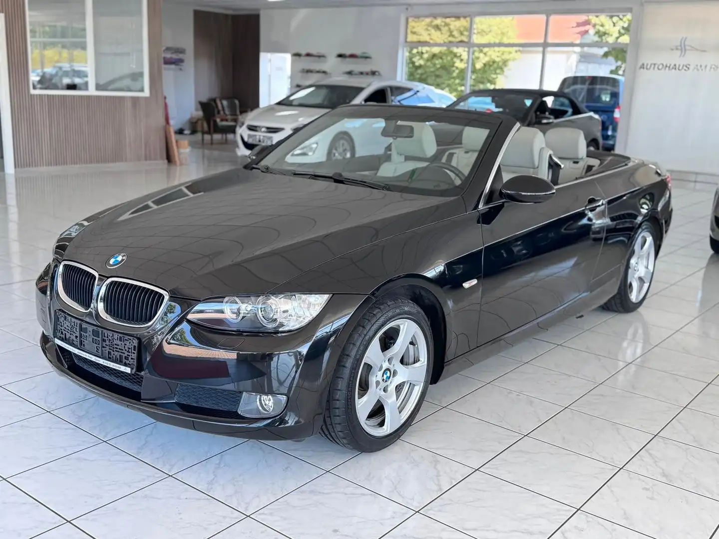 BMW 320 i+Aut+Leder+Klima+Cabrio+80tkm!+Gepflegt Schwarz - 2