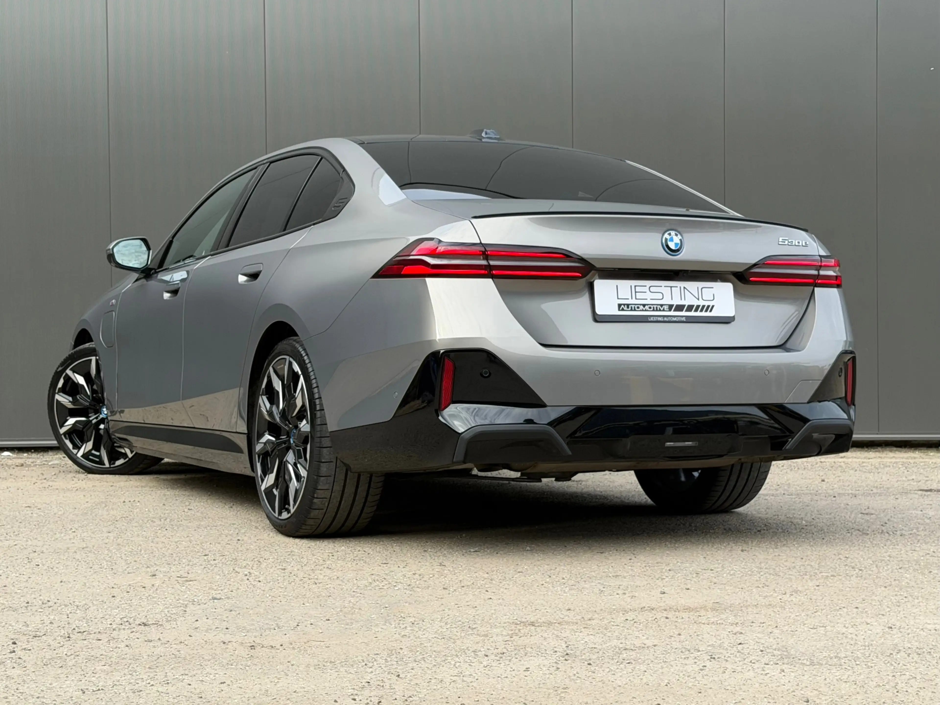BMW 530 5-serie 530e M-Sport Pro - Pano Trekhaak Comfortst — photo 2