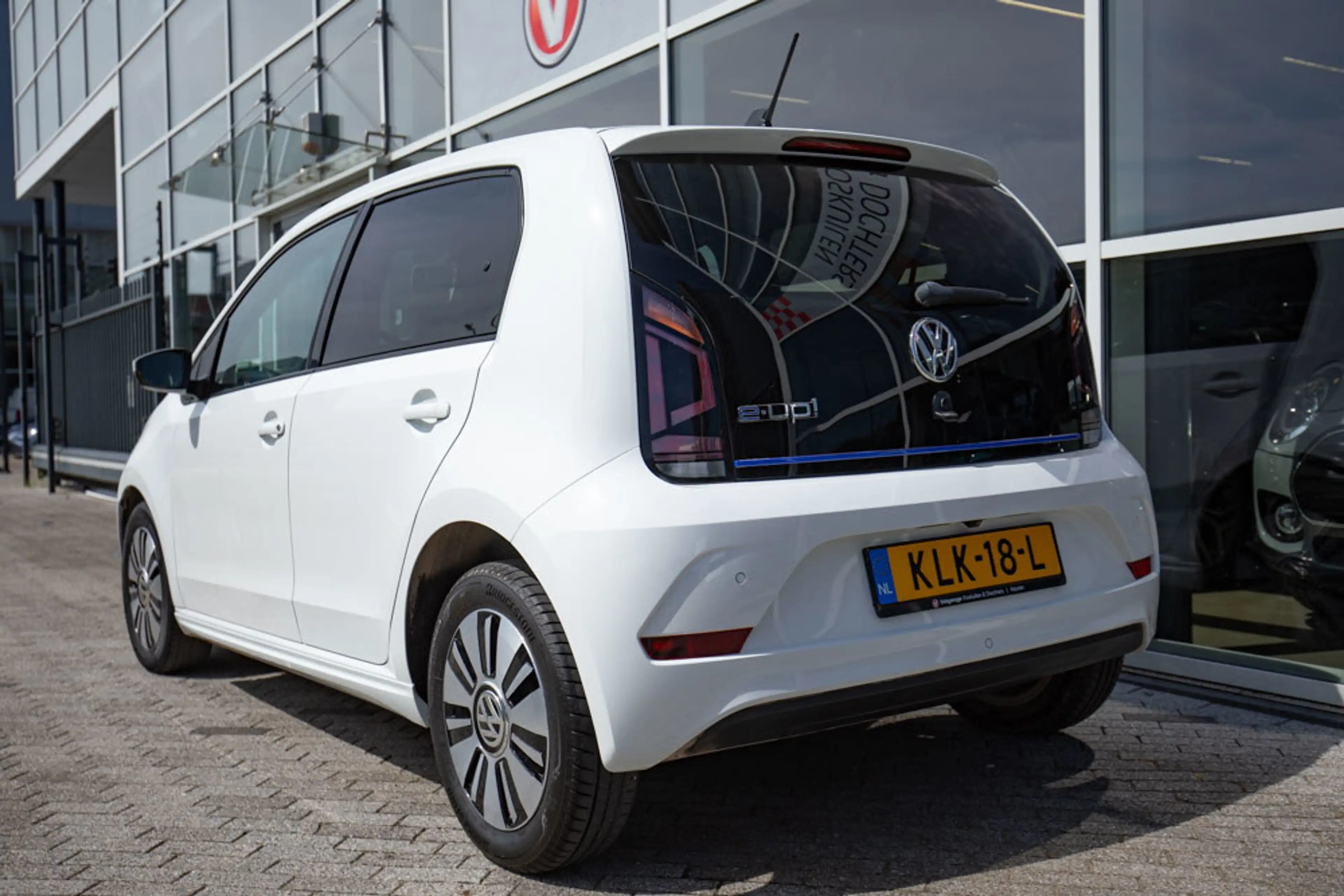 Volkswagen e-up! Achteruitrijcamera | Parkeersensoren | 19kwh — photo 4