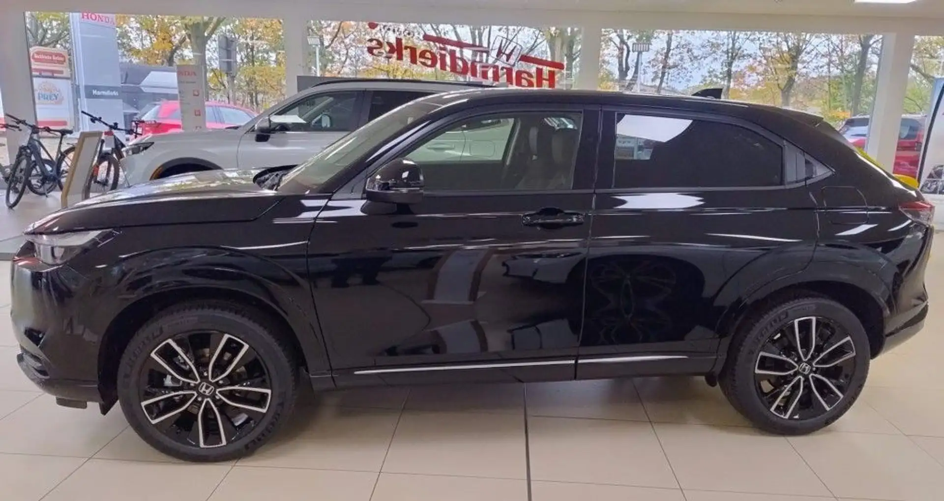 Honda HR-V e:HEV 1.5 i-MMD Hybrid Advance (RV/RV) Schwarz - 2