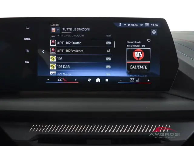 BMW 1 Series view 14