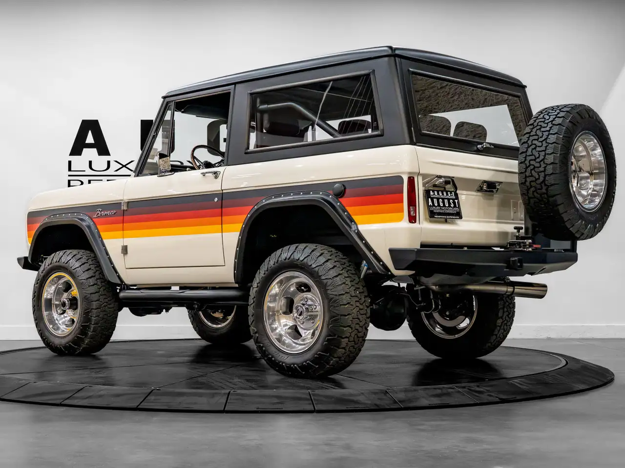 Ford Bronco снимка Ford Bronco