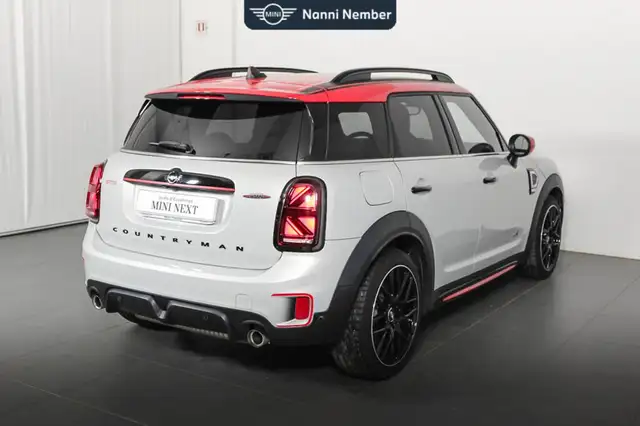 MINI Countryman view 3