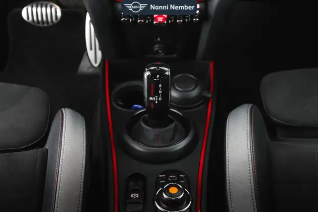 MINI Countryman view 13