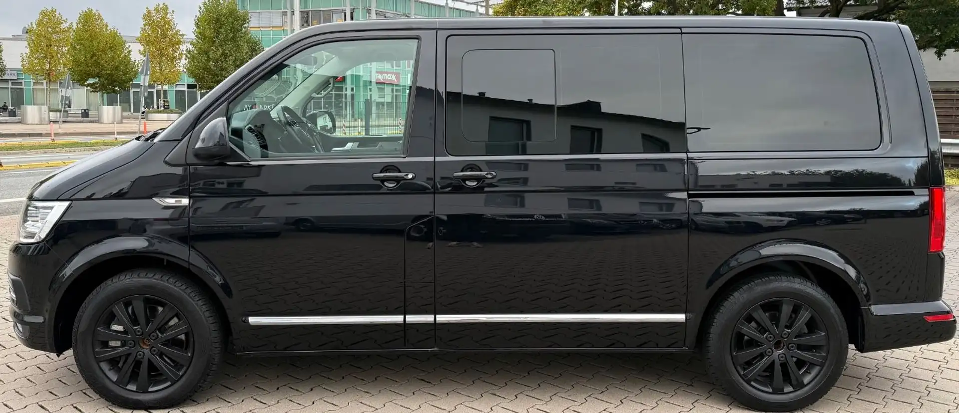 Volkswagen T6 Multivan DSG,LED,StandHz,AHK,ACC,CarPlay,Andr Schwarz - 2