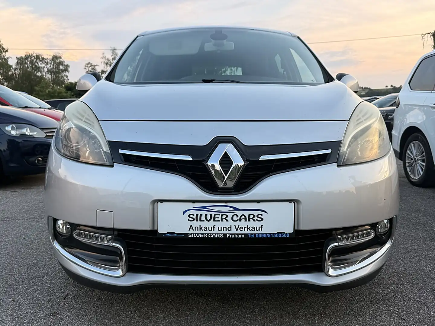 Renault Scenic Scénic dCi 110 EDC Dynamique Grau - 1