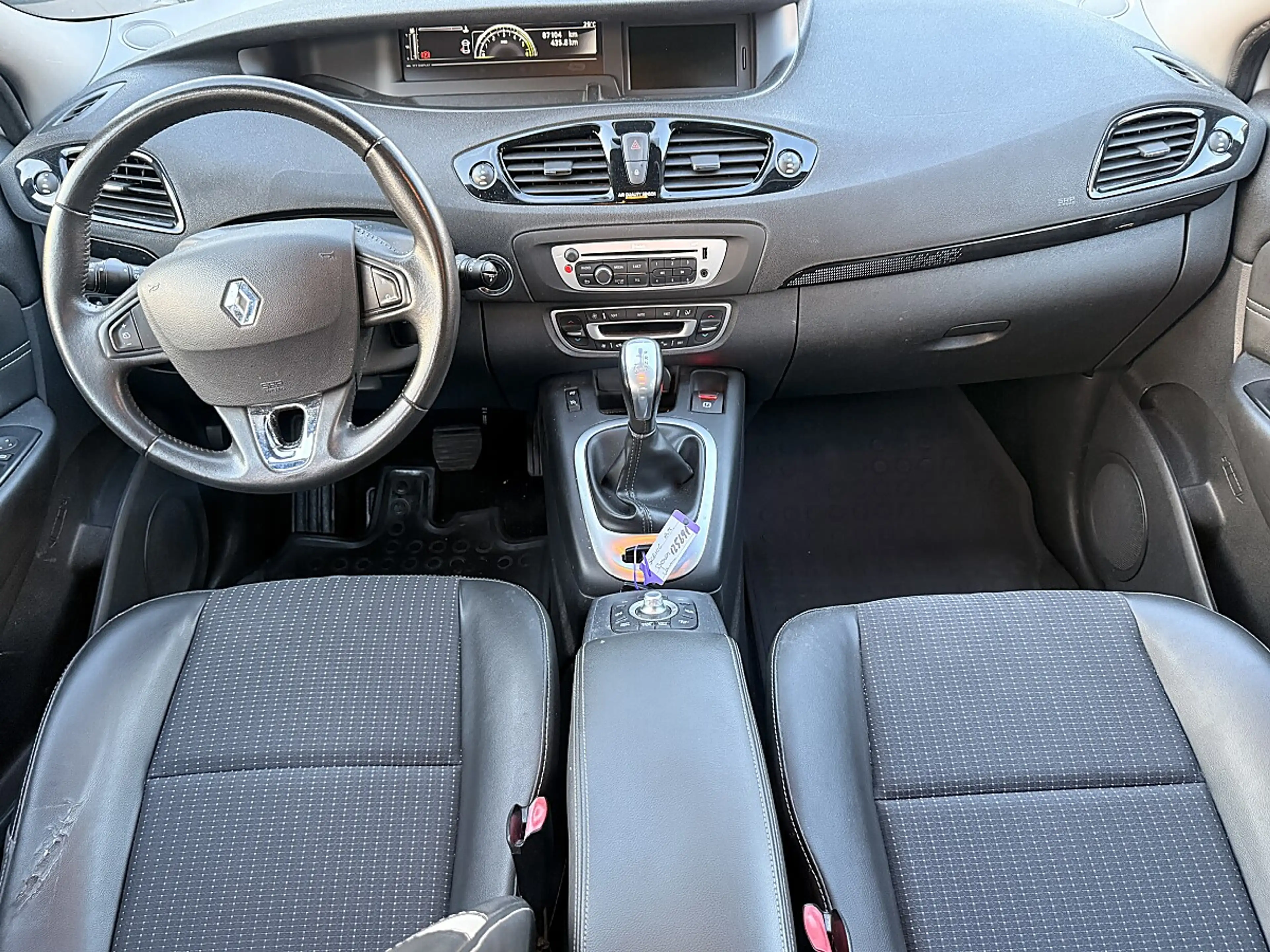 Renault Scenic Scénic dCi 110 EDC Dynamique — photo 10