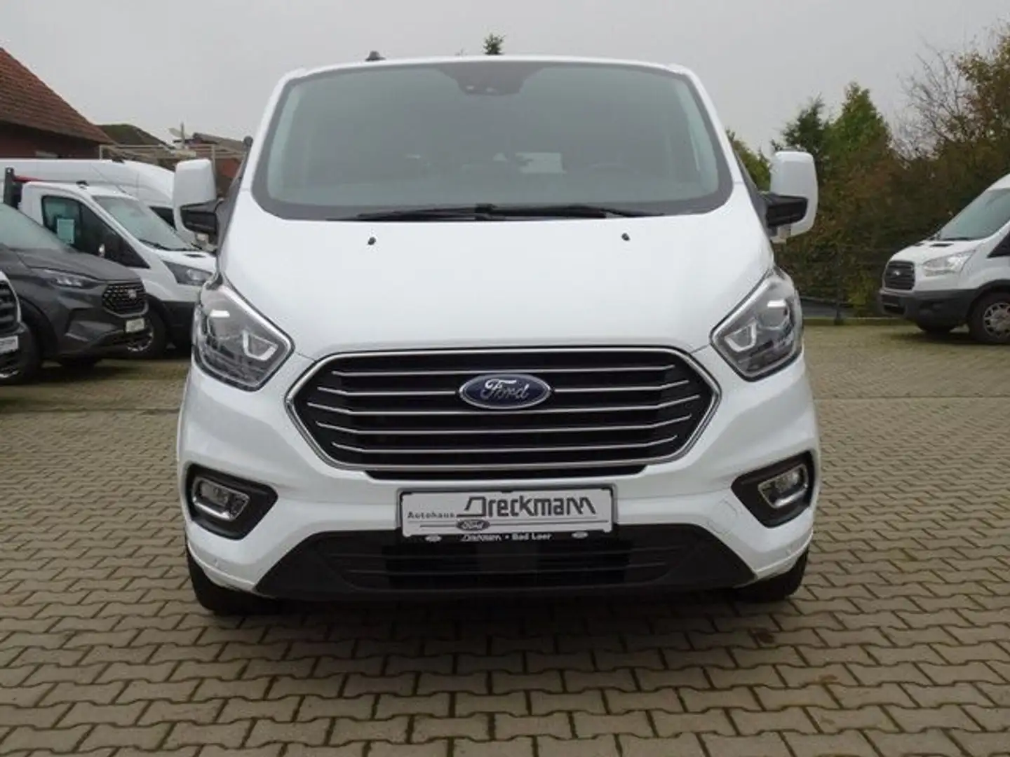 Ford Tourneo Custom Titanium Weiß - 2
