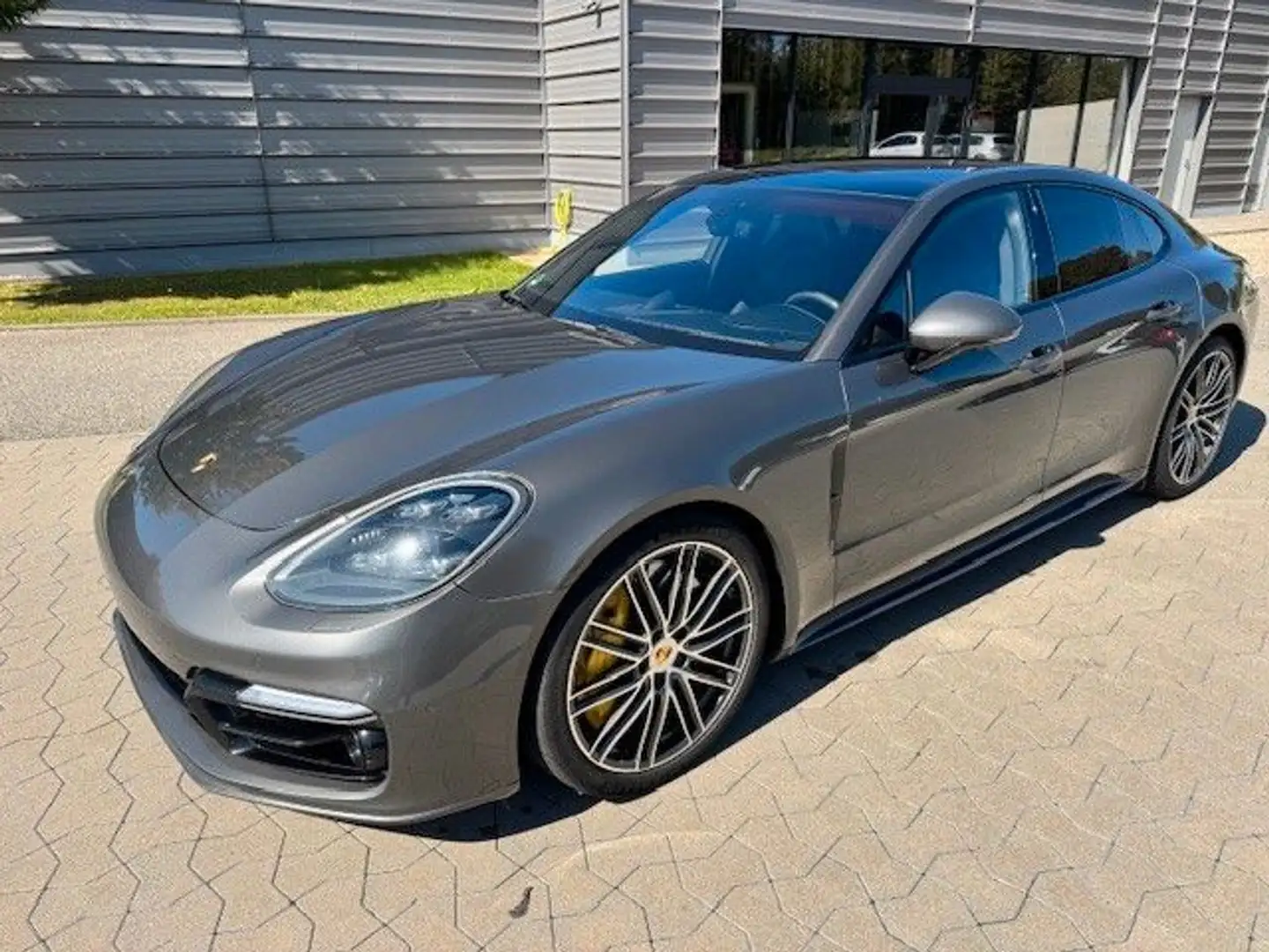 Porsche Panamera 4.0 V8 Biturbo 4 S 45 Diesel NP 191.585 Gris - 1