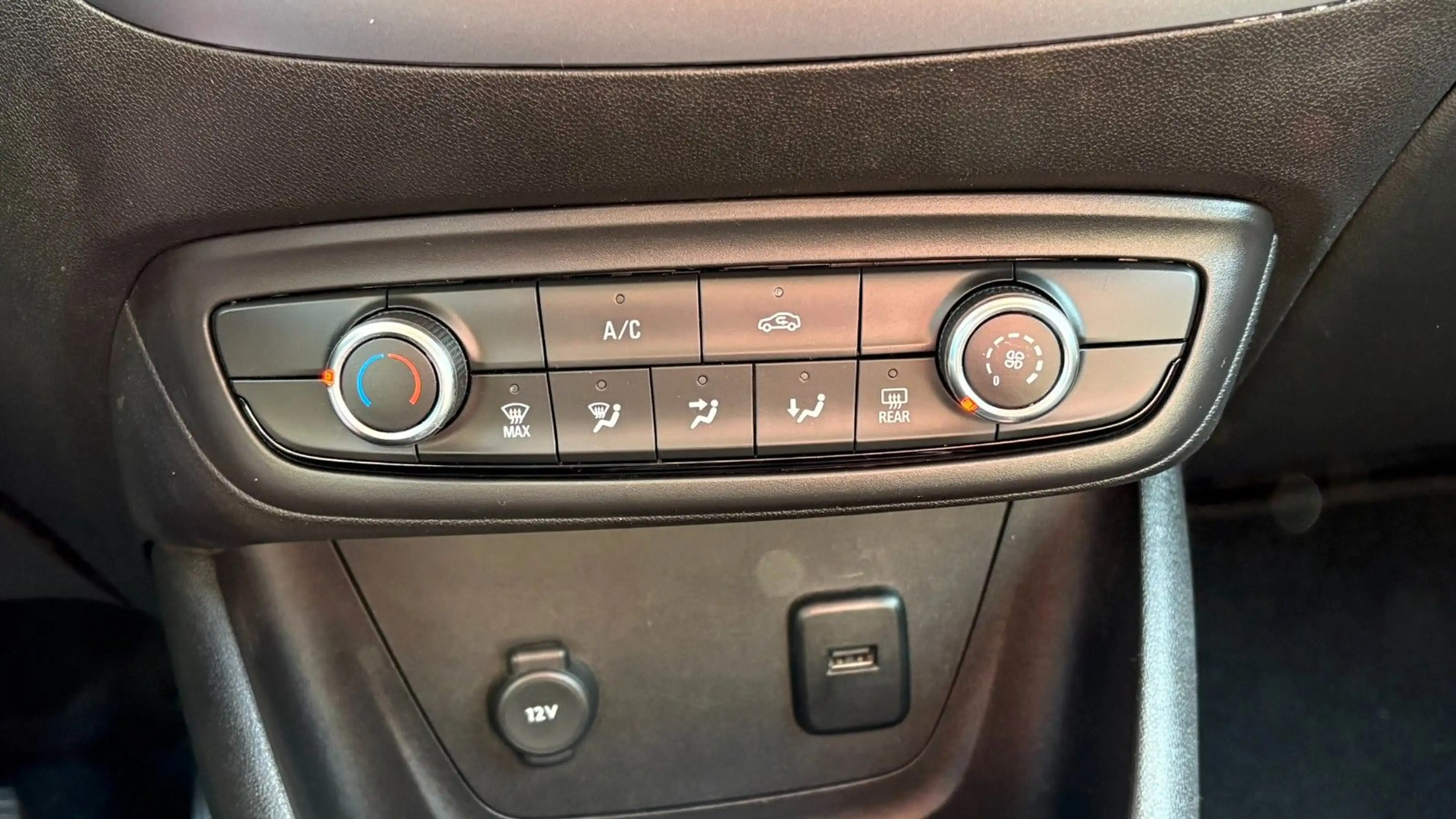 Opel Crossland X Crossland — photo 13