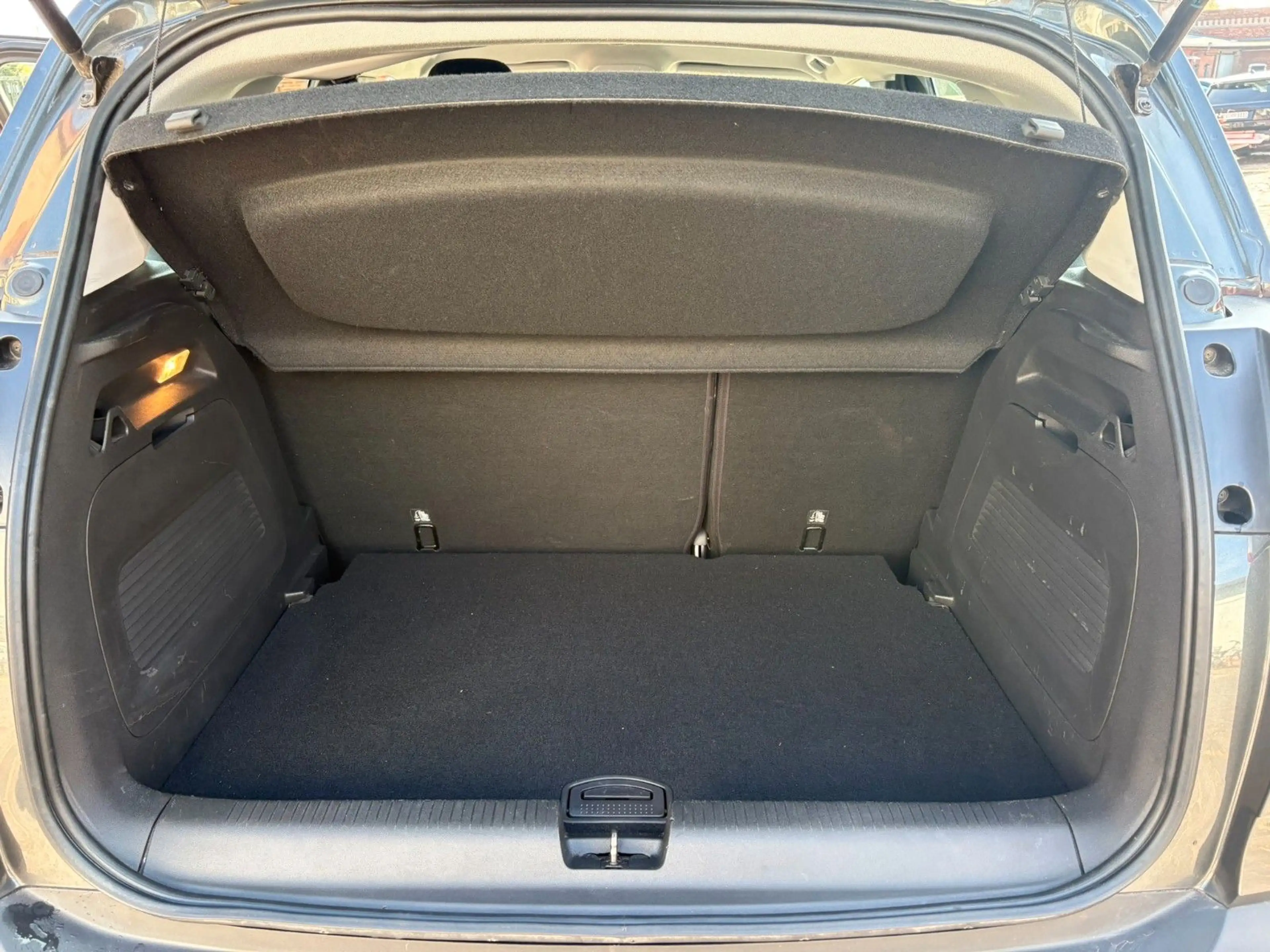 Opel Crossland X Crossland — photo 16