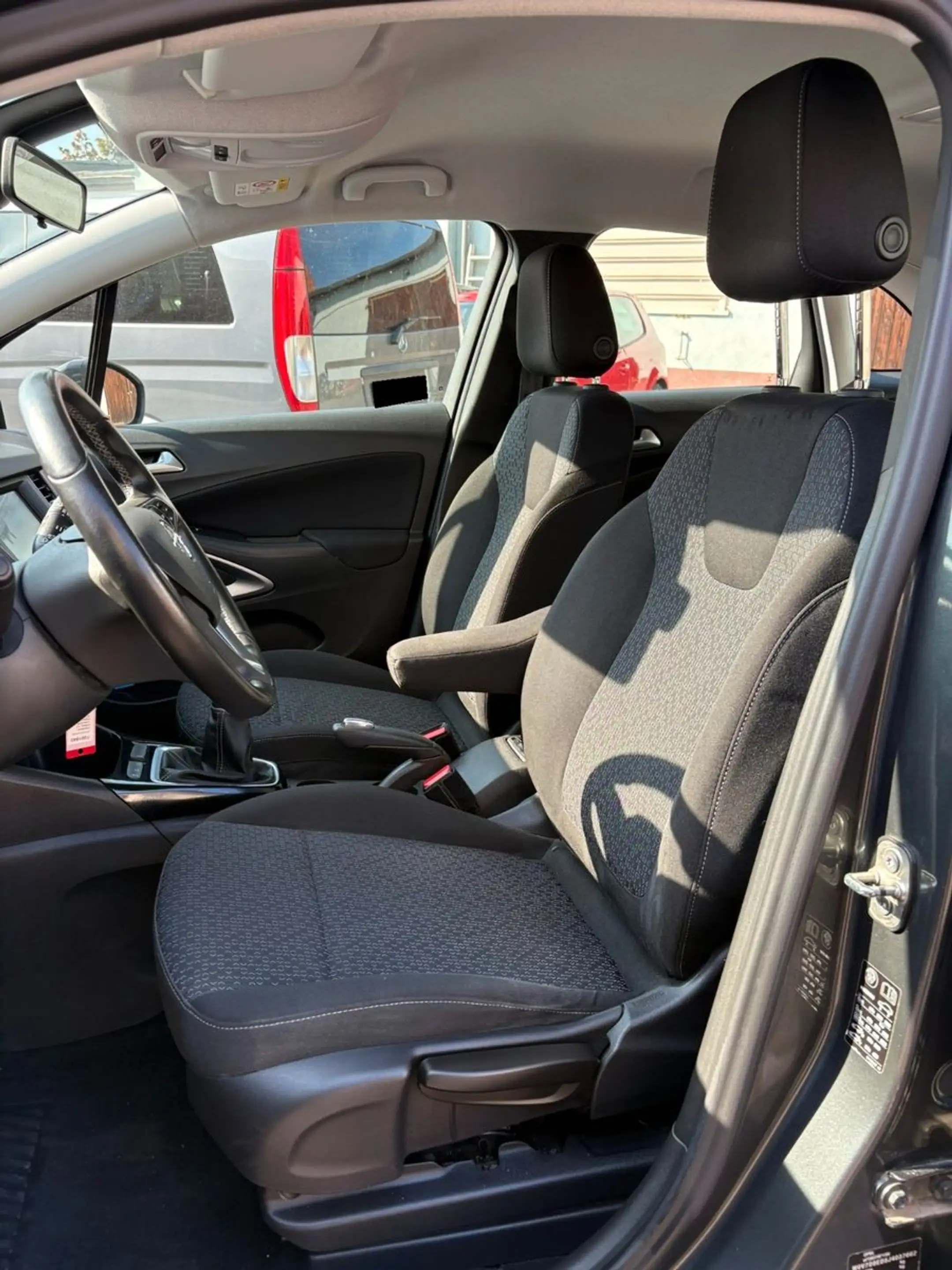 Opel Crossland X Crossland — photo 10