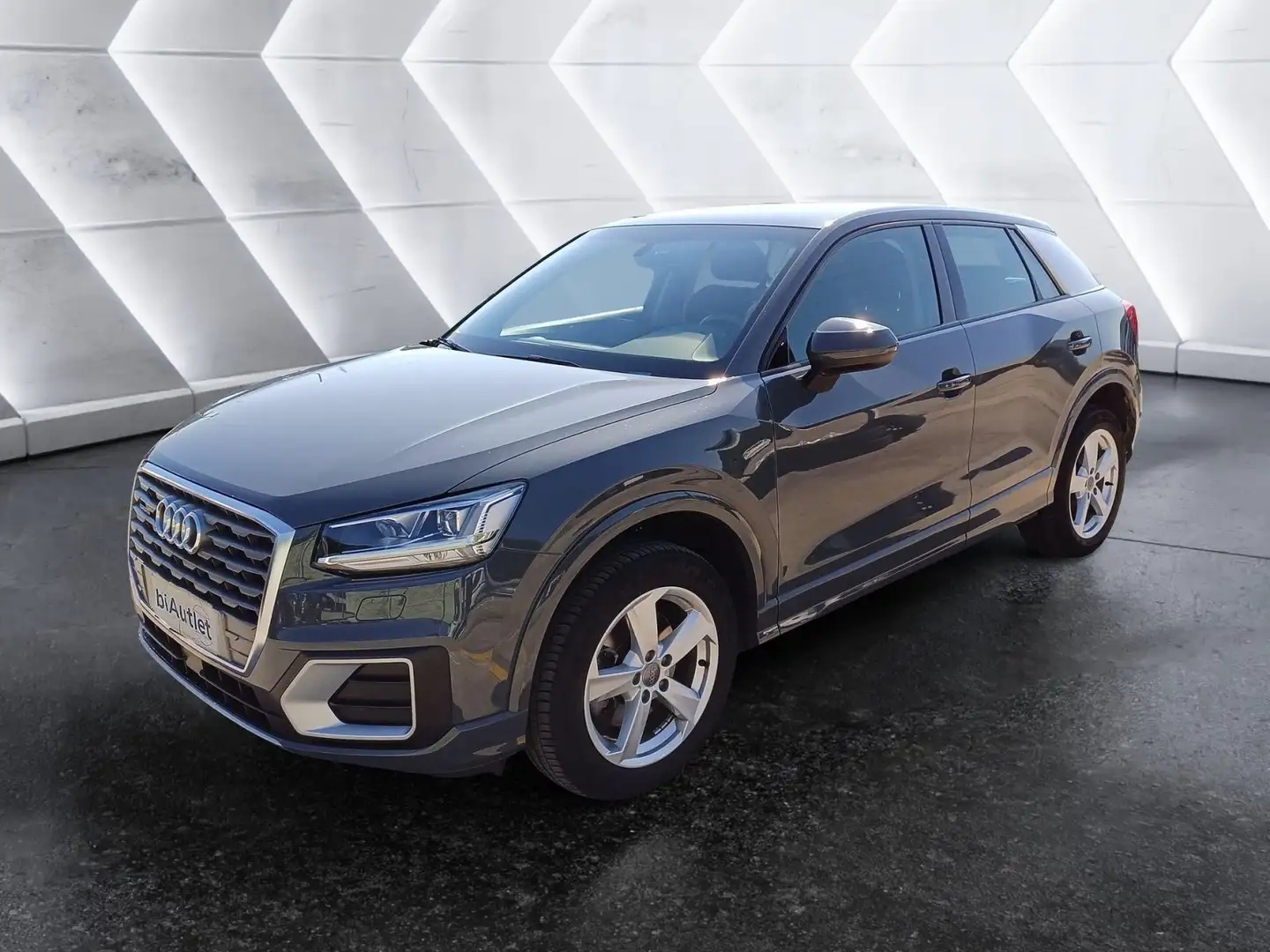 Audi Q2 40 2.0 tfsi Business quattro s-tronic my19 Grigio - 1