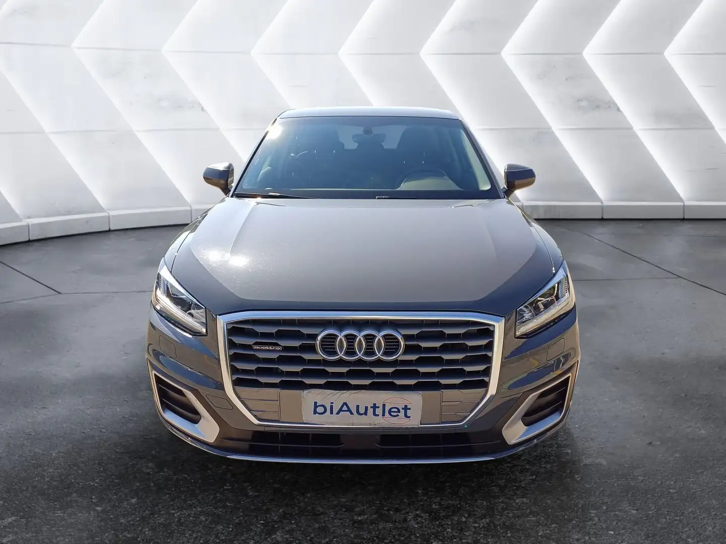 Audi Q2 40 2.0 tfsi Business quattro s-tronic my19 Grigio - 2