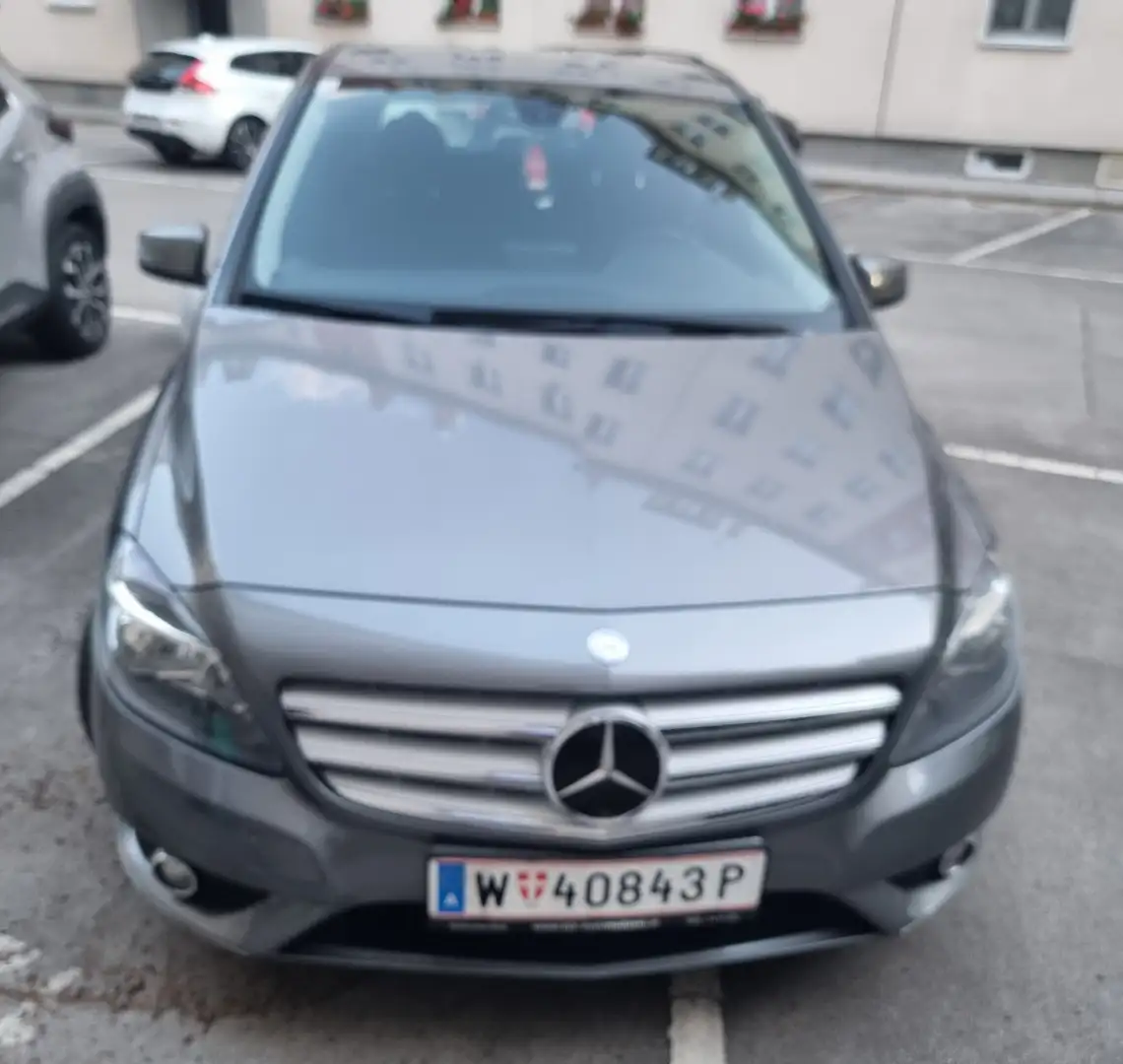 Mercedes-Benz 180 - 1