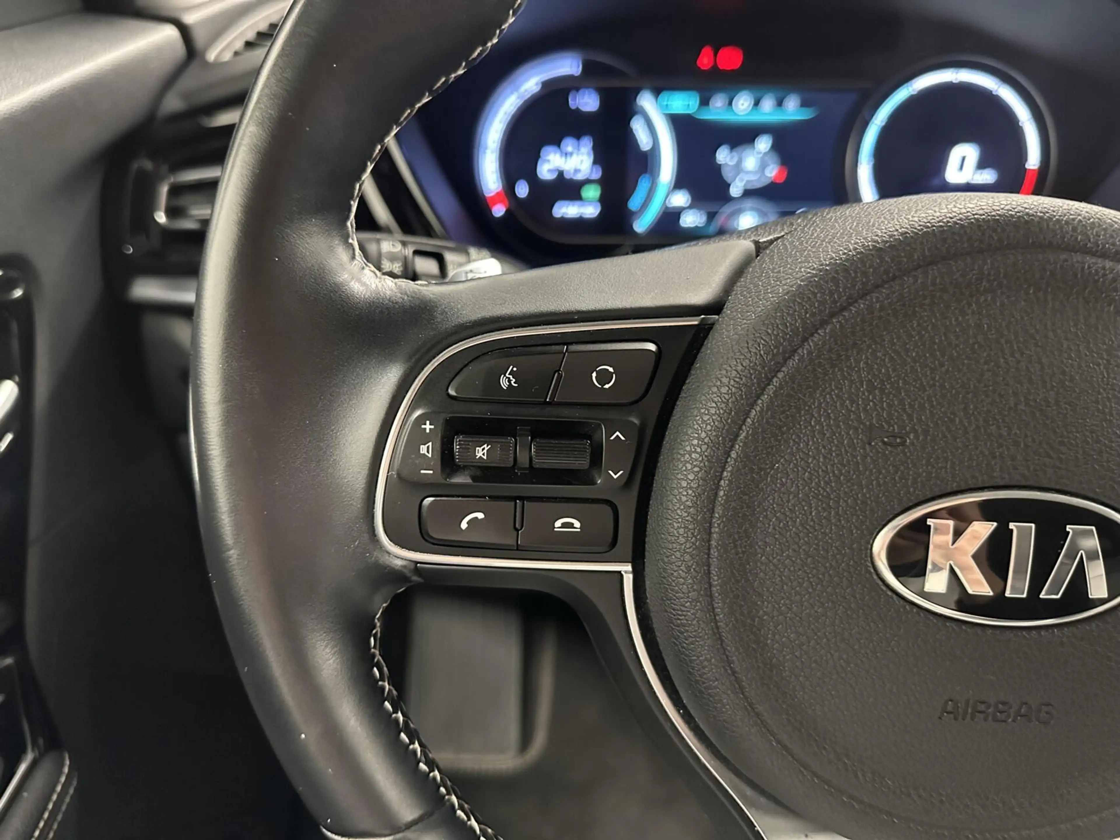 Kia e-Niro DynamicLine 39 kWh NAVI CAMERA CARPLAY ADAPTIEF CR — photo 25