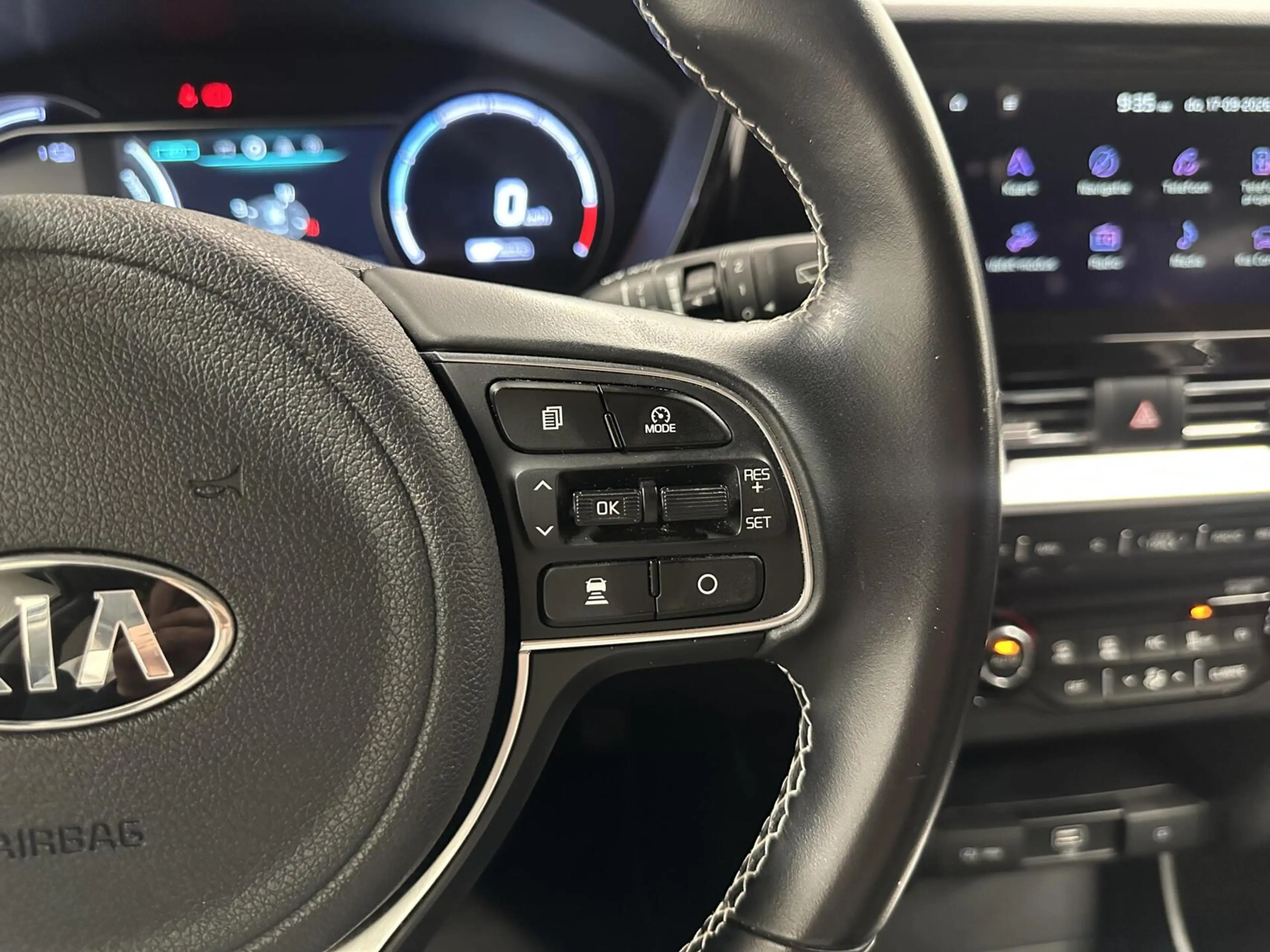 Kia e-Niro DynamicLine 39 kWh NAVI CAMERA CARPLAY ADAPTIEF CR — photo 26
