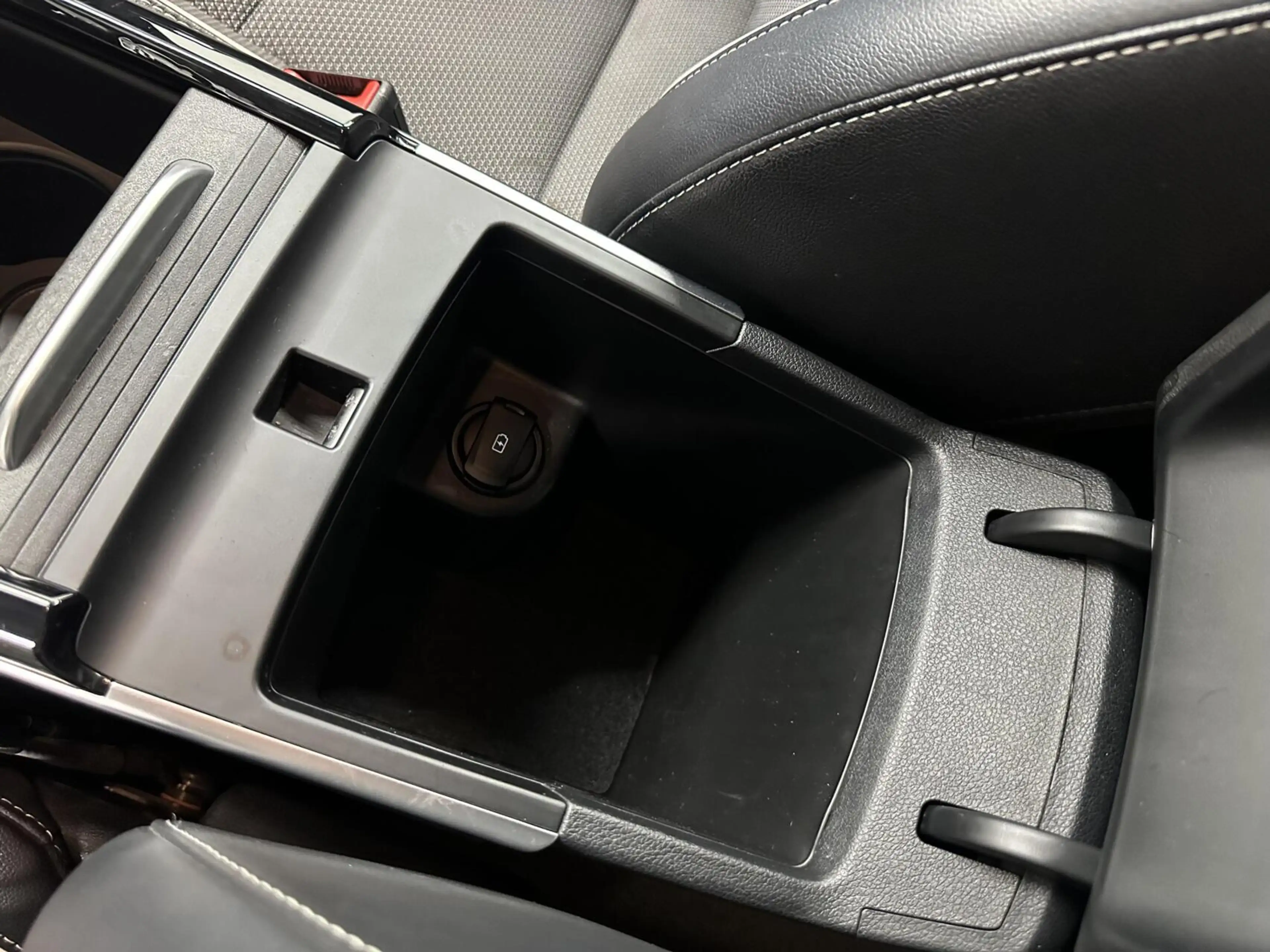 Kia e-Niro DynamicLine 39 kWh NAVI CAMERA CARPLAY ADAPTIEF CR — photo 50