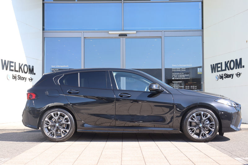 BMW 120 1 Serie M Sport Automaat / Sportstoelen / M Adapti — photo 10