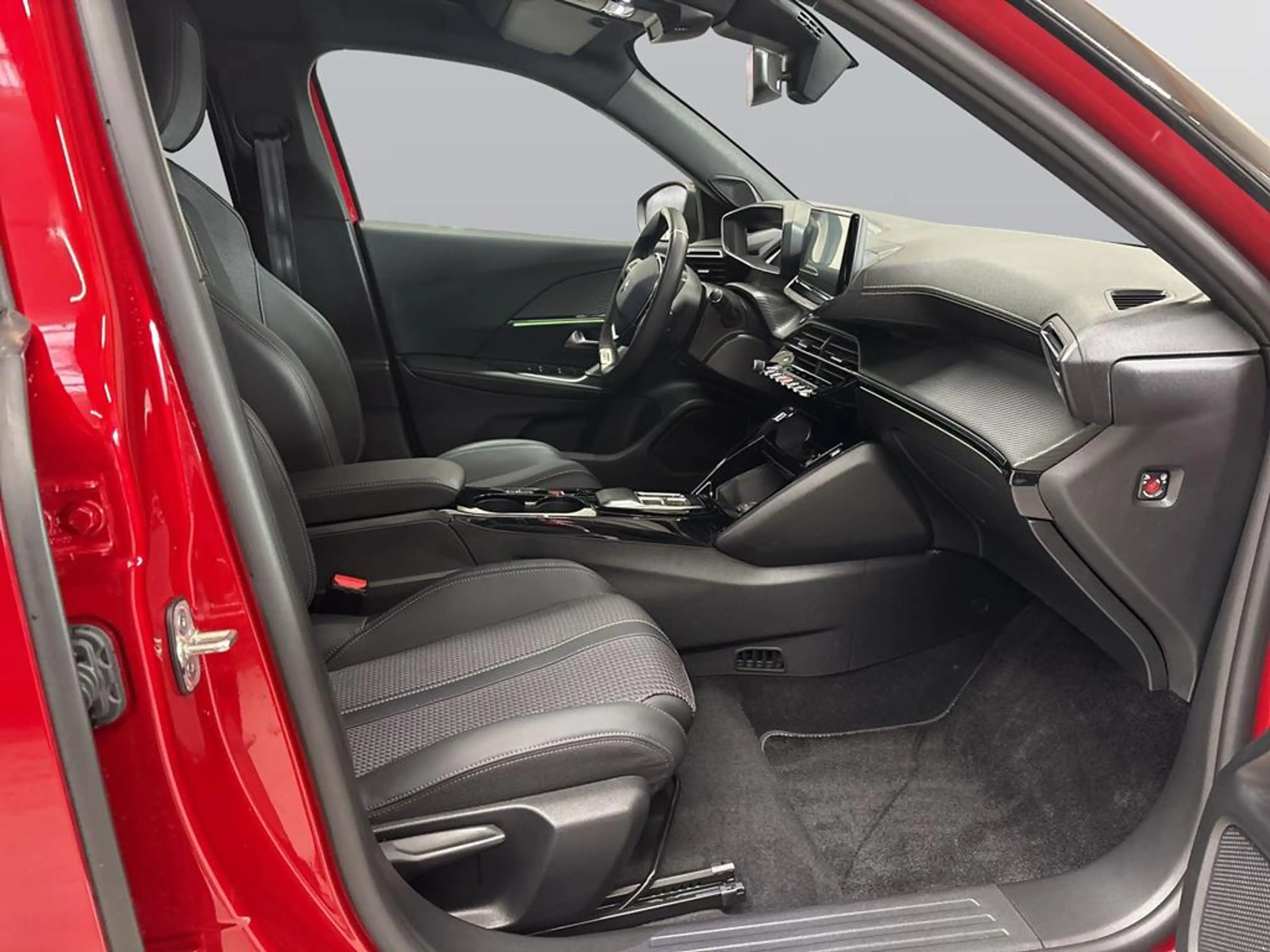 Peugeot e-2008 2008 Elektromotor GT — photo 11