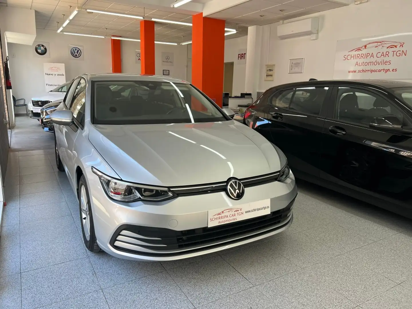 Volkswagen Golf 1.5 eTSI Life DSG 96kW Gris - 2