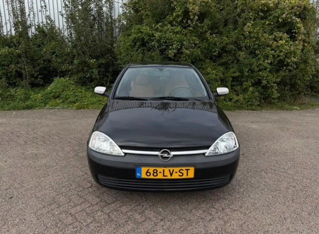 Opel Corsa 1.2-16V Njoy Easytronic automaat — photo 1 of 14