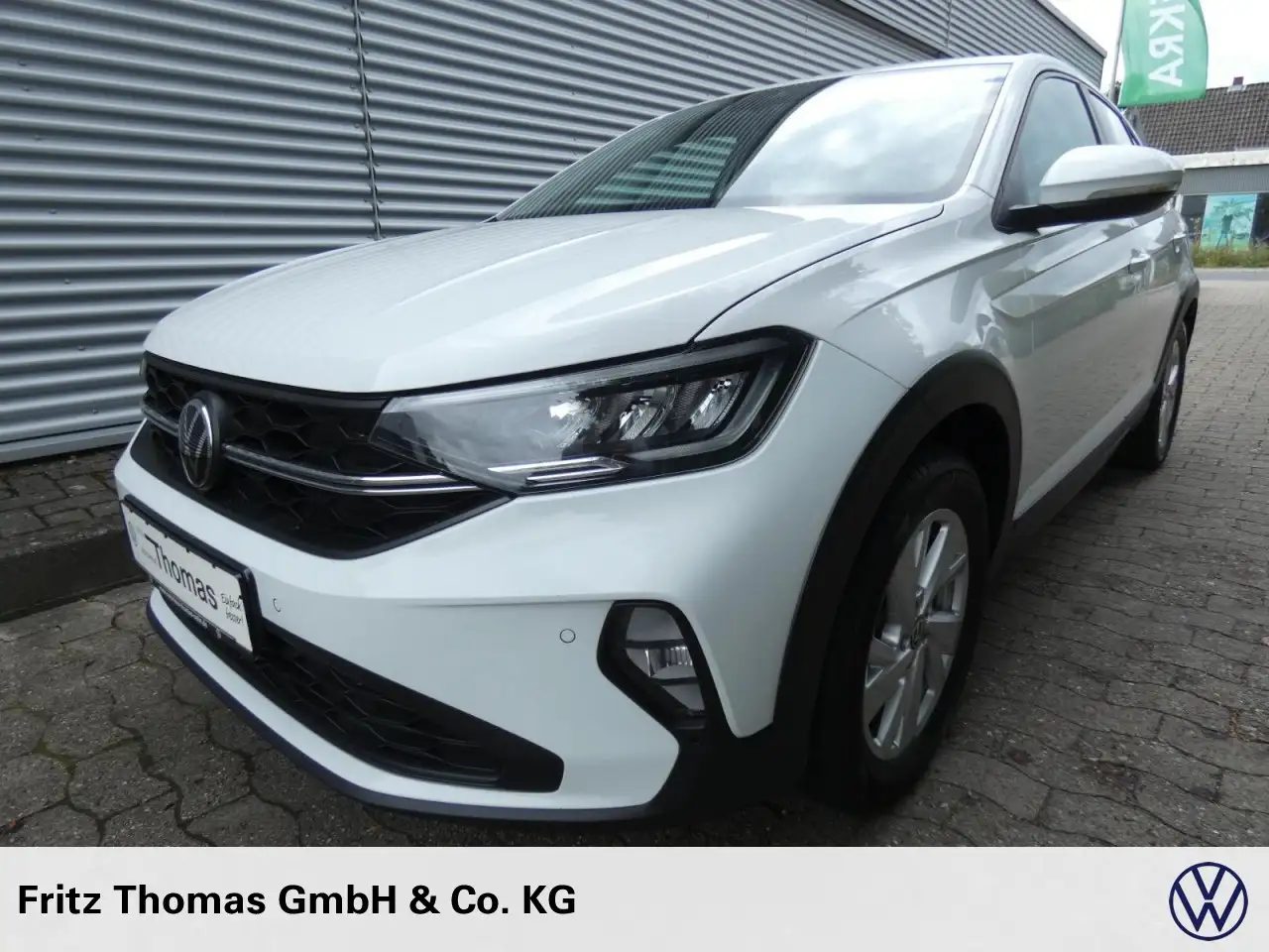 Volkswagen Taigo Basis-Modell Taigo 1.0 TSI LED AHK SHZ PDC Klima GRA LaneAssist — photo 1 of 14