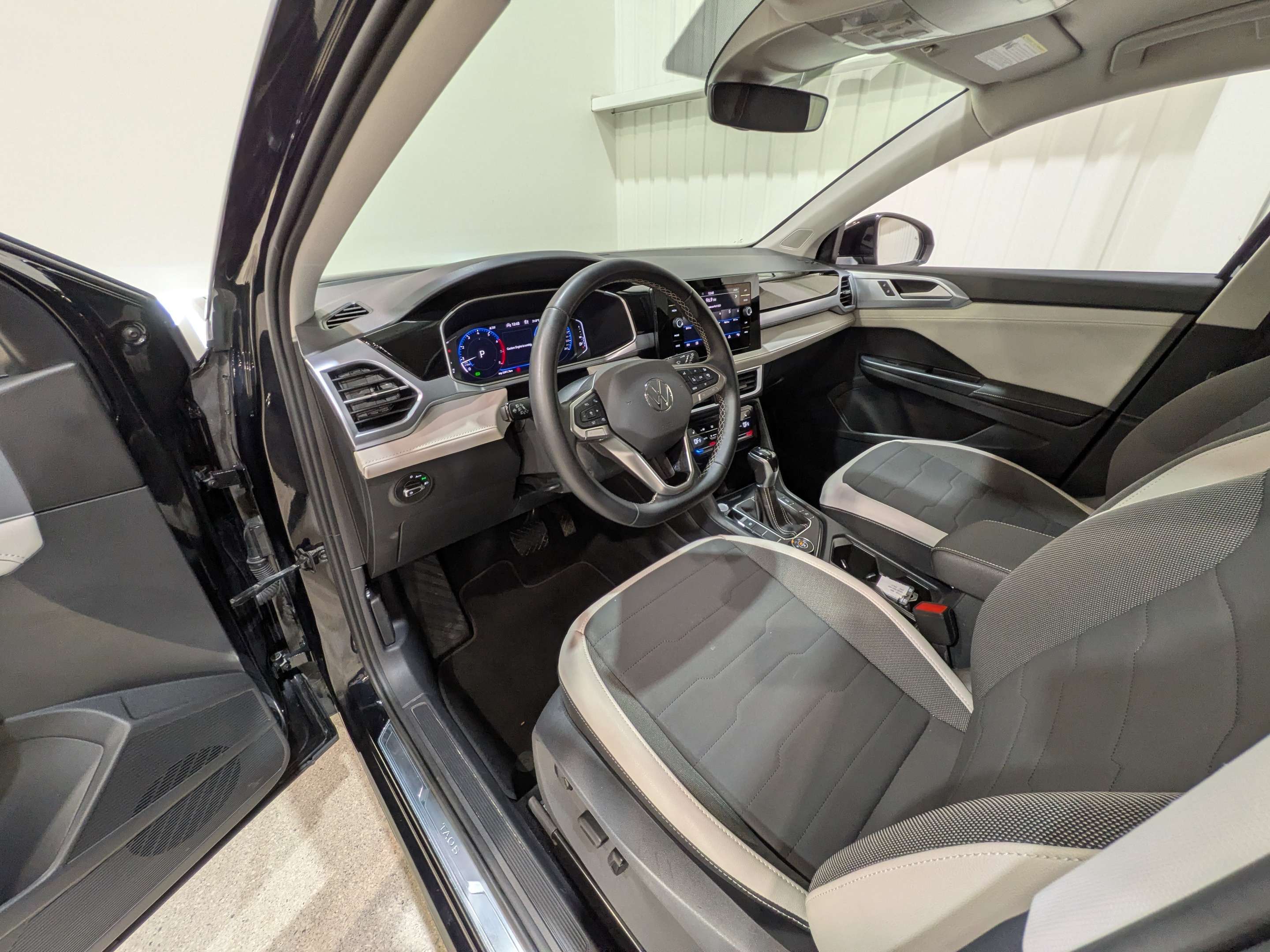 Volkswagen Taos 2025