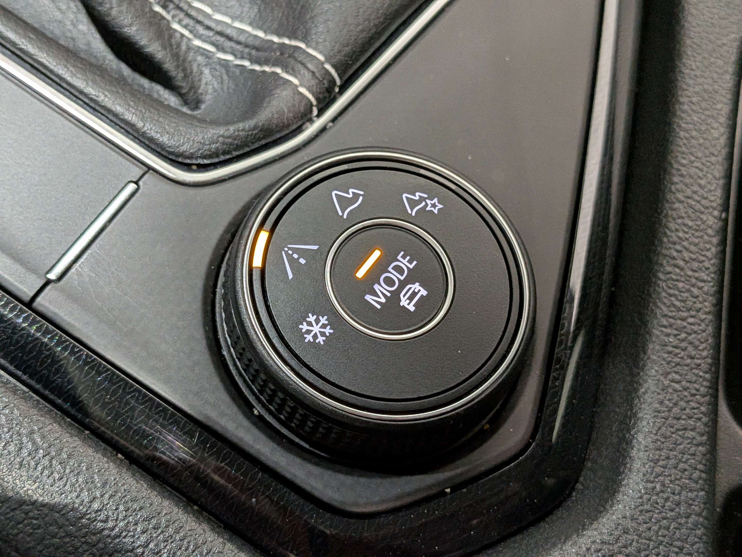 Volkswagen Taos 2025
