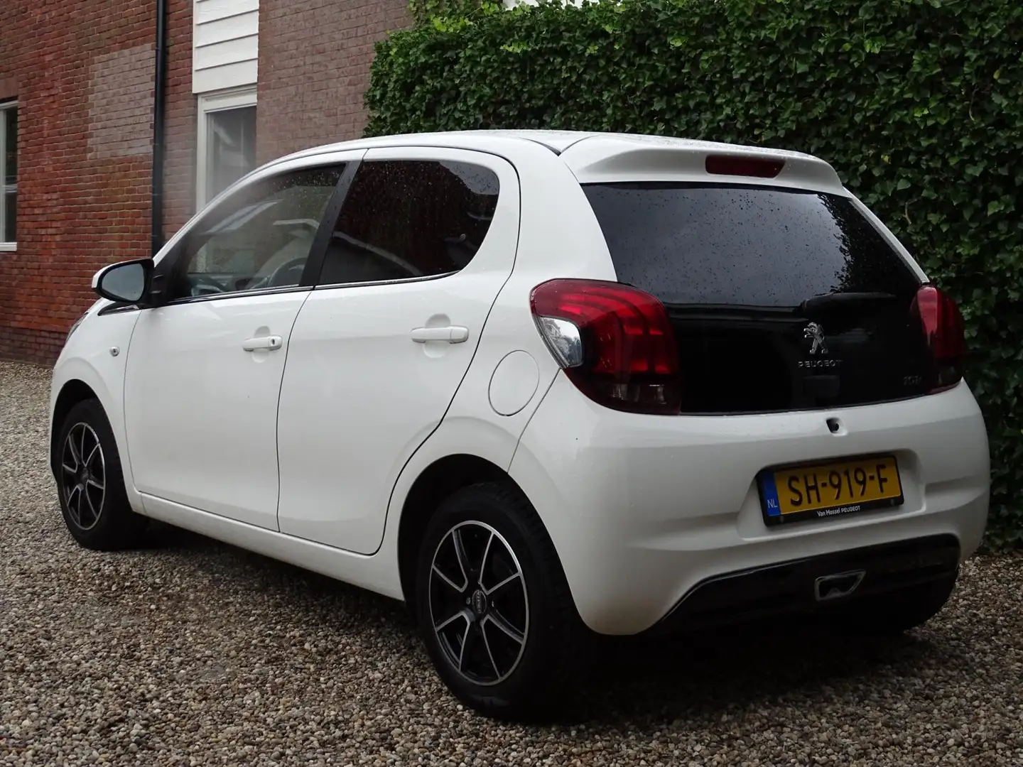 Peugeot 108 1.0 e-VTi Active | Achteruitrijcamera | Airco | Bl Wit - 2