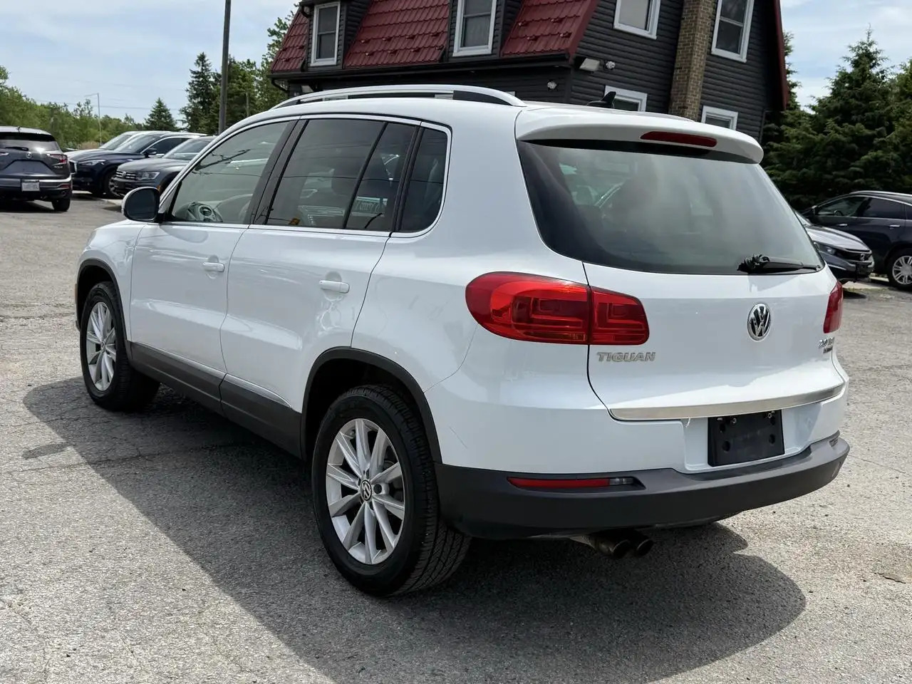 Volkswagen Tiguan снимка Volkswagen Tiguan