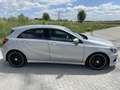 Mercedes-Benz A 180 Black Edition AMG-Line Grijs - thumbnail 4