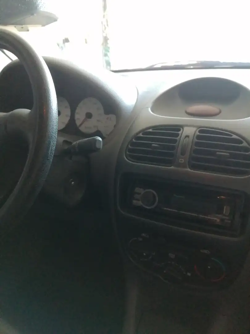 Peugeot 206 Grijs - 1