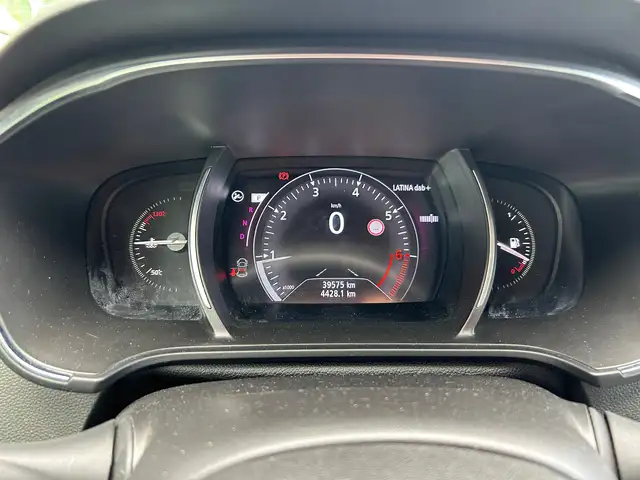 Renault Megane view 14