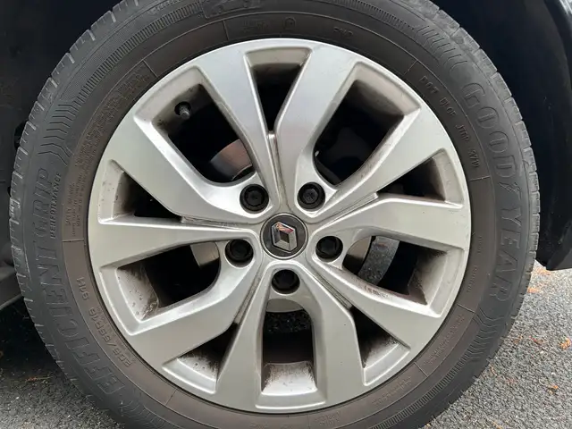 Renault Megane view 26
