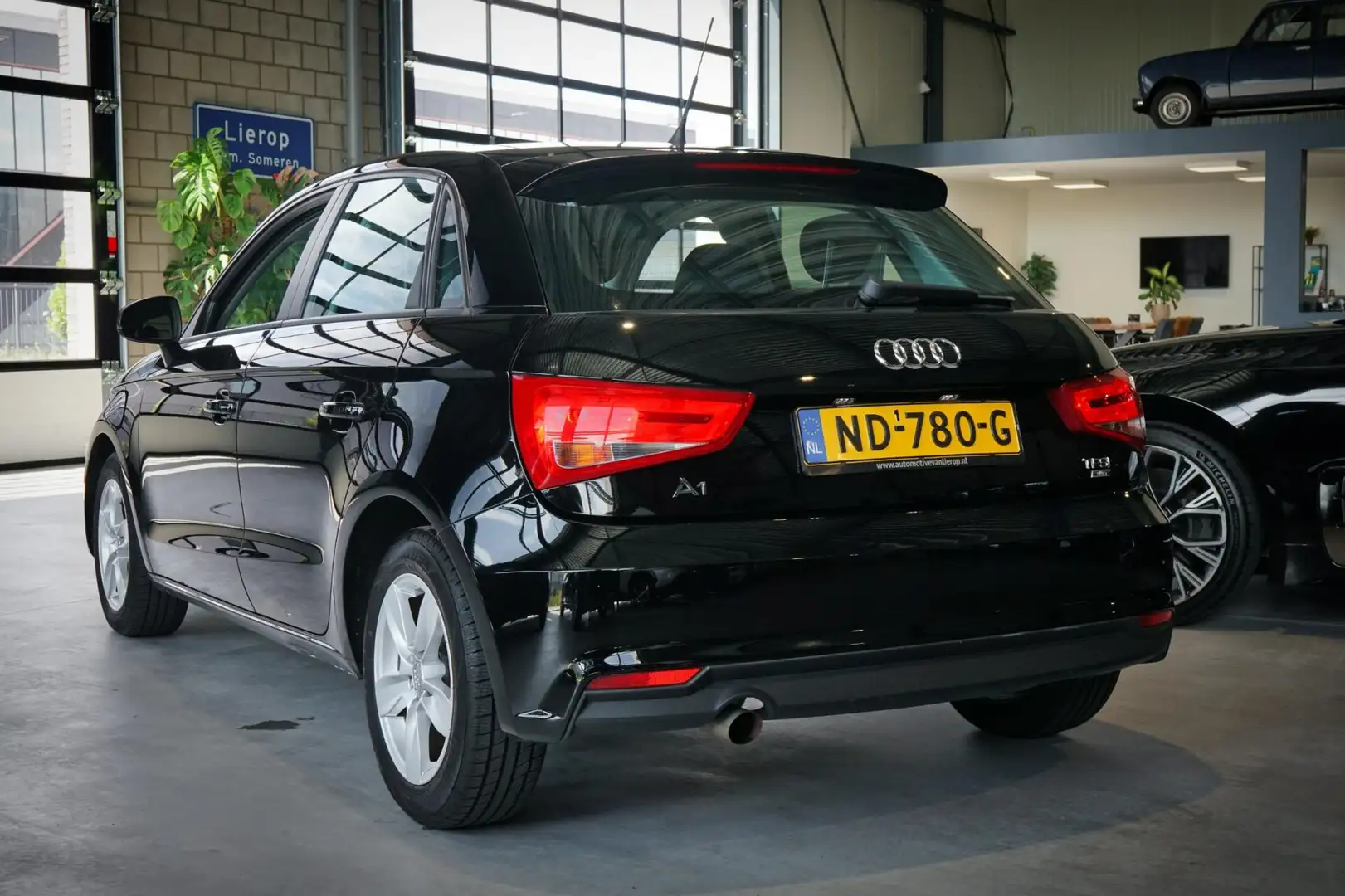 Audi A1 Sportback 1.0 TFSI Sport Pro Line | AUTOMAAT | AIR Zwart - 2