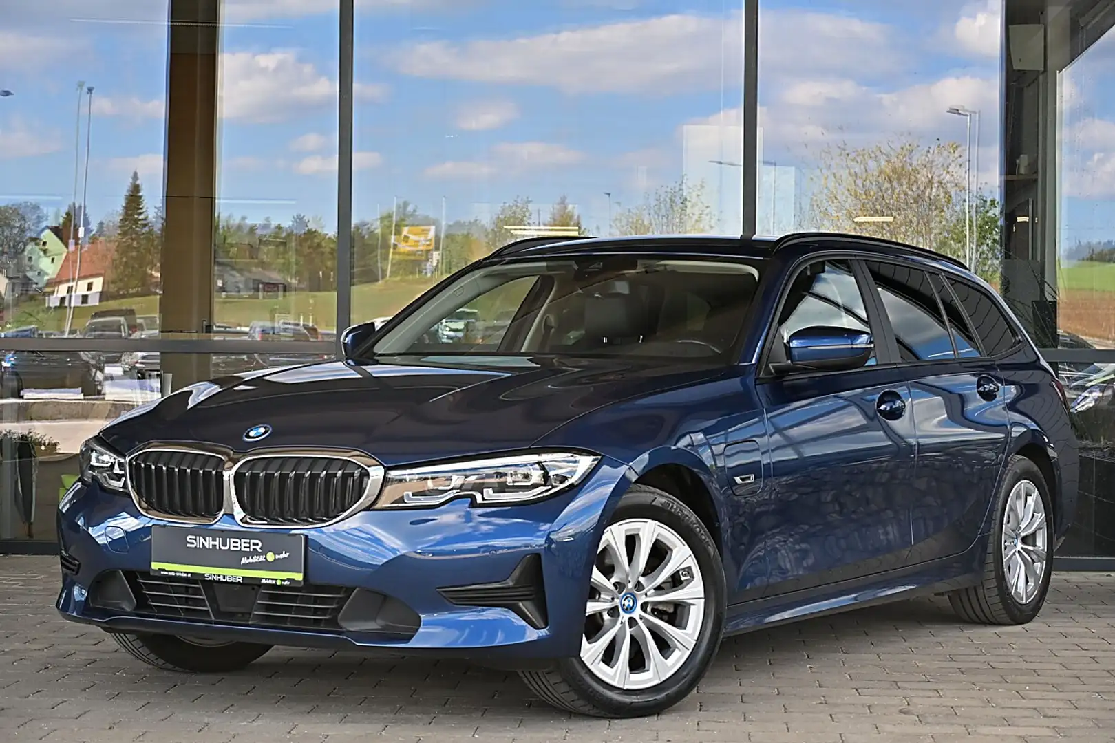 BMW 320 e PHEV xDrive Touring Aut. ACC, LED, Sportsitze... Blau - 1