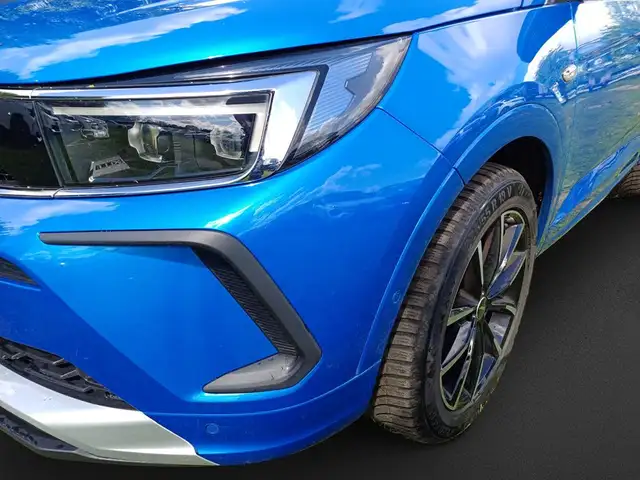Opel Grandland view 9