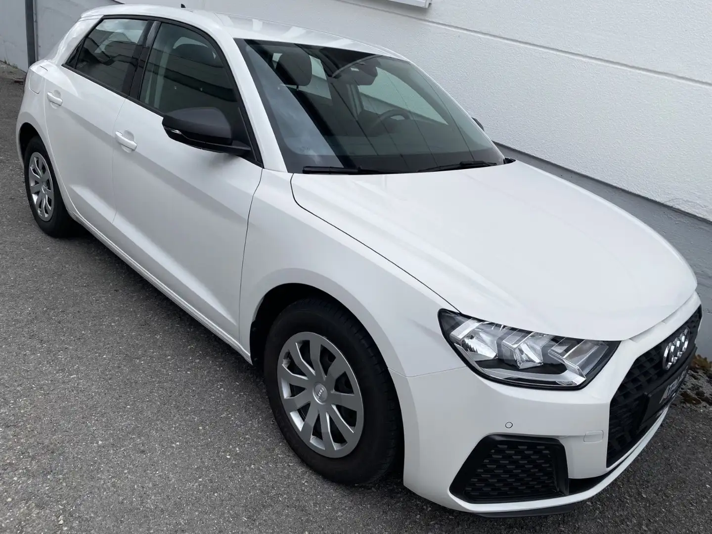 Audi A1 30 TFSI Sportback *erst.7700km* Blanc - 1
