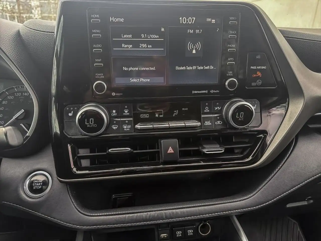 Toyota Highlander снимка Toyota Highlander