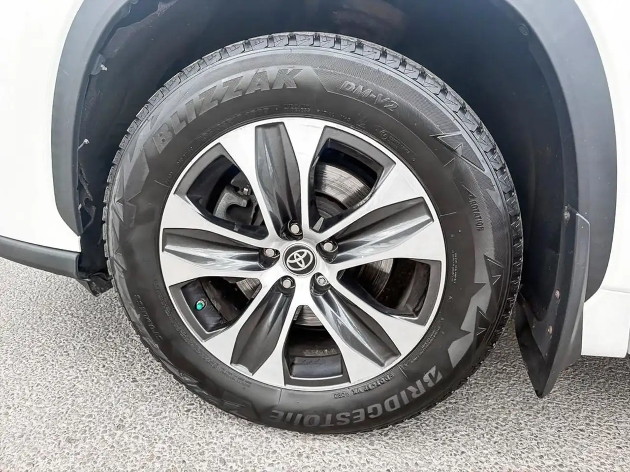 Toyota Highlander снимка Toyota Highlander