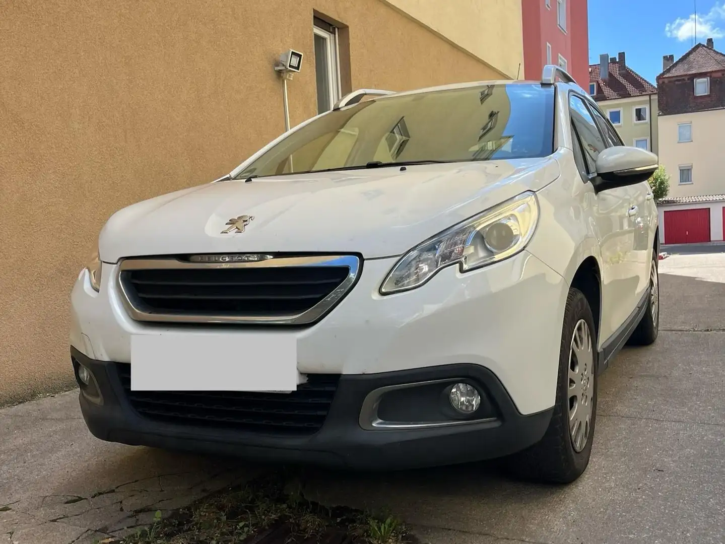 Peugeot 2008 2008 PureTech 82 Active Weiß - 1