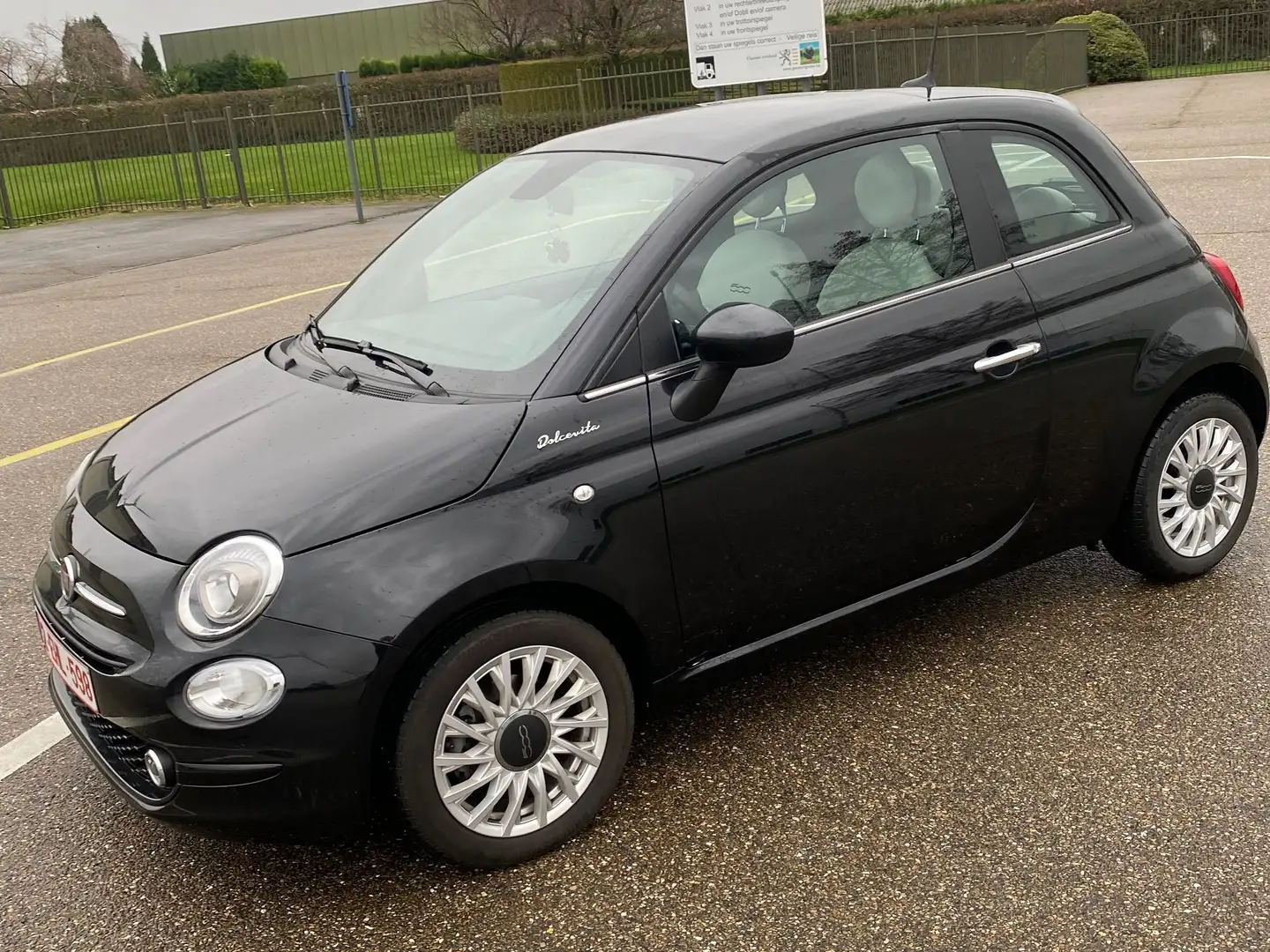 Fiat 500 500 1.0 GSE Hybrid Dolcevita Zwart - 1